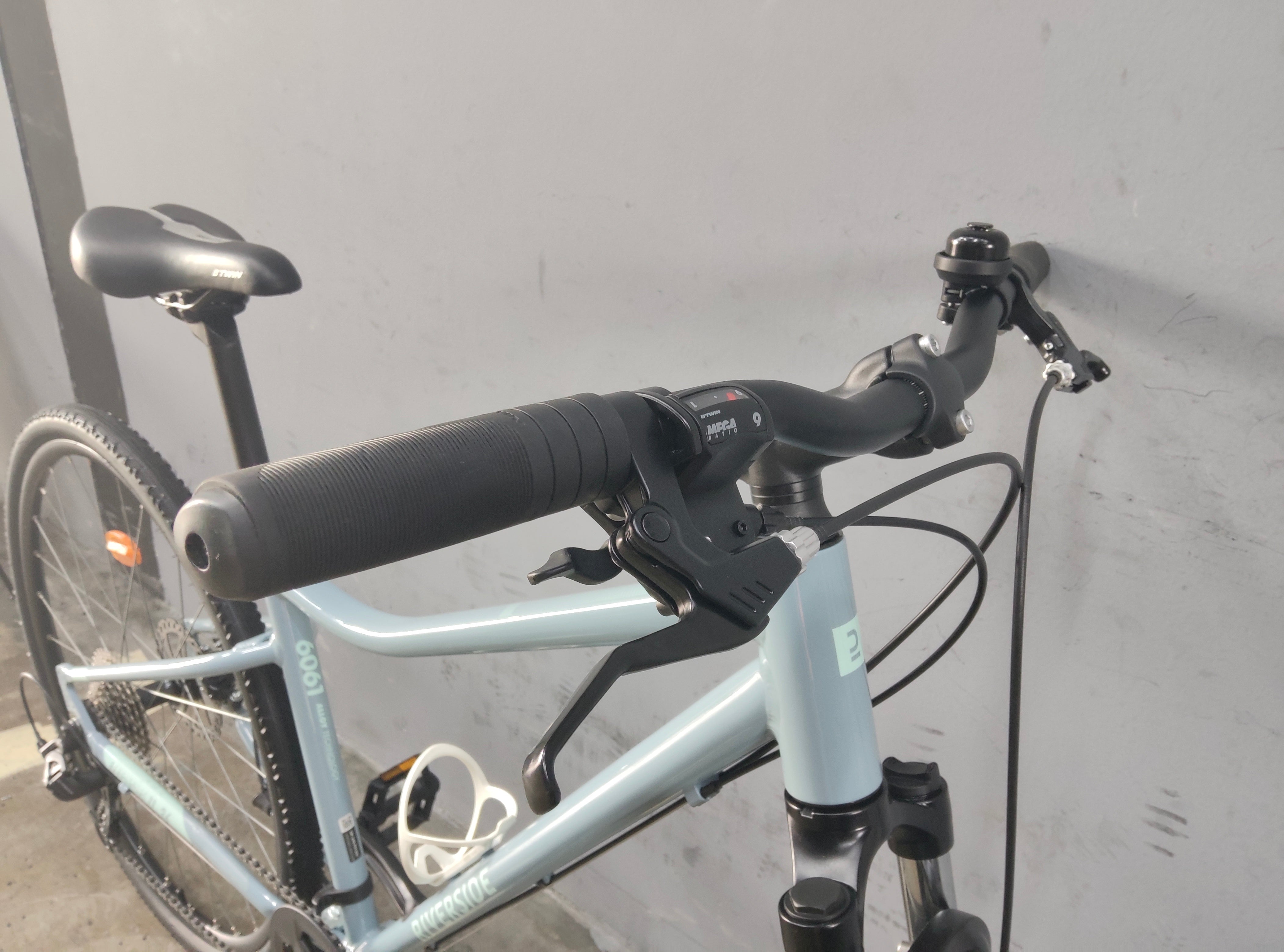 Decathlon Riverside 500 Mountain Bike