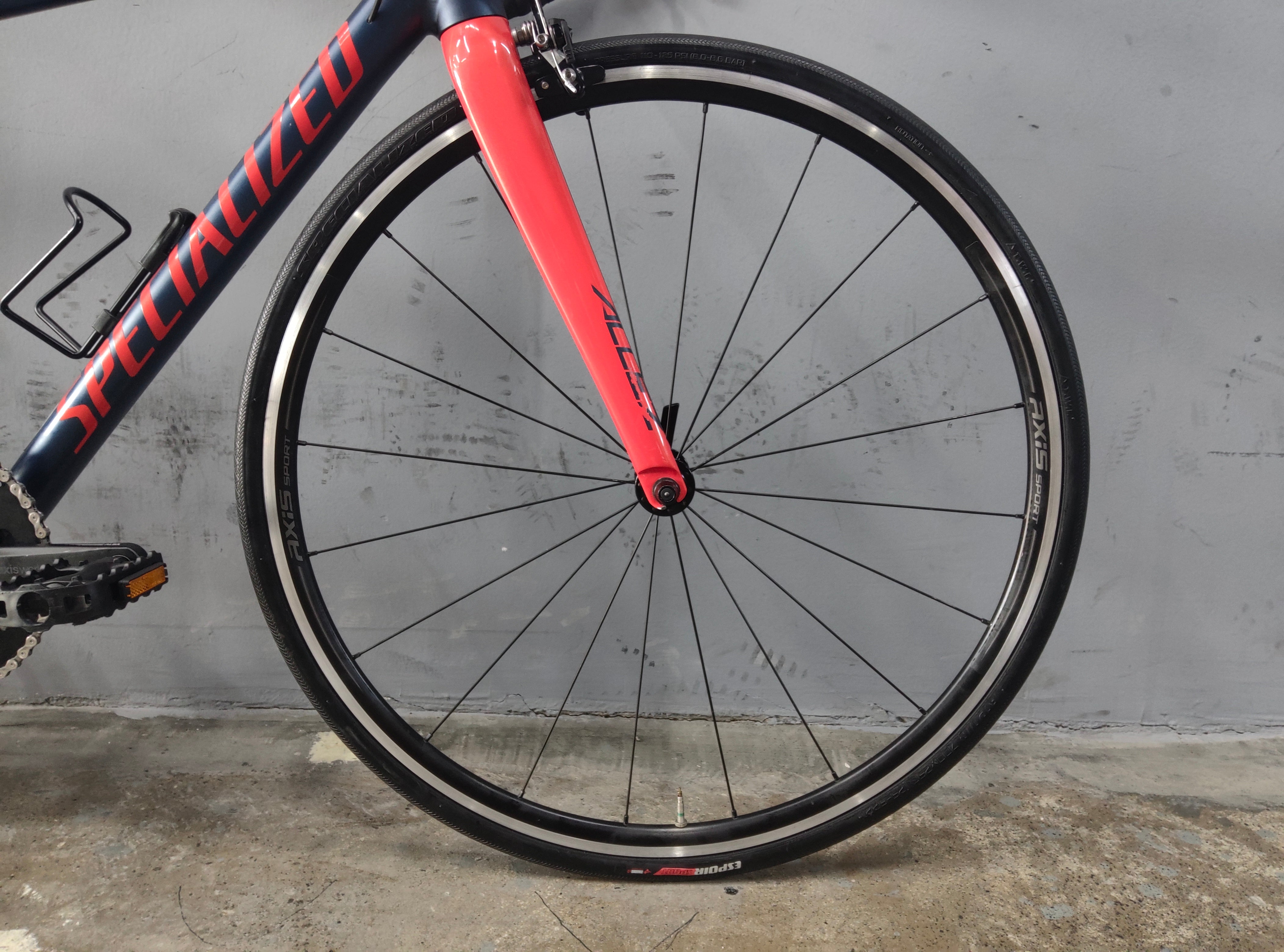 Specialized Allez Sport Road Bike