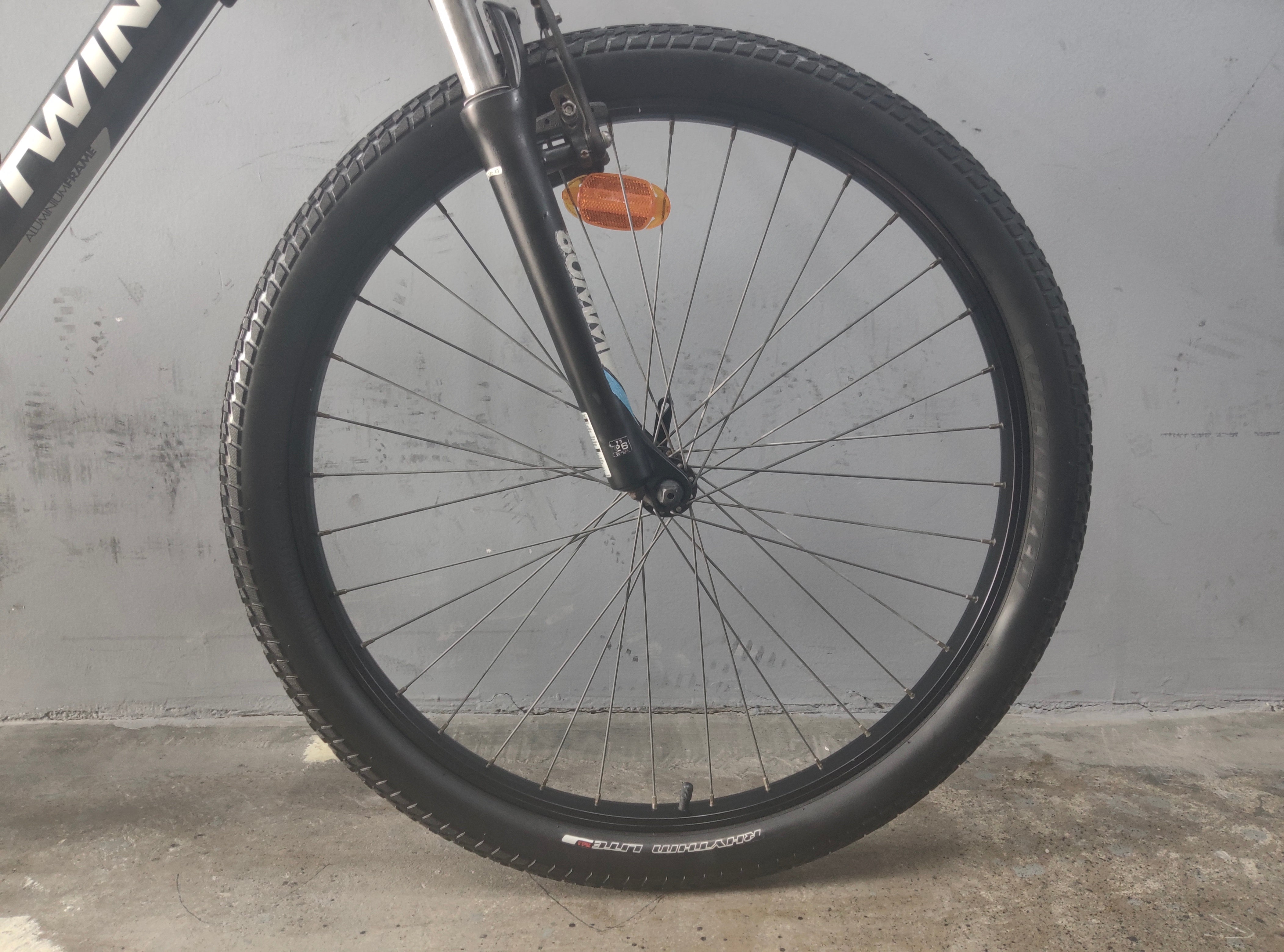 B'twin Rockrider 340 Mountain Bike