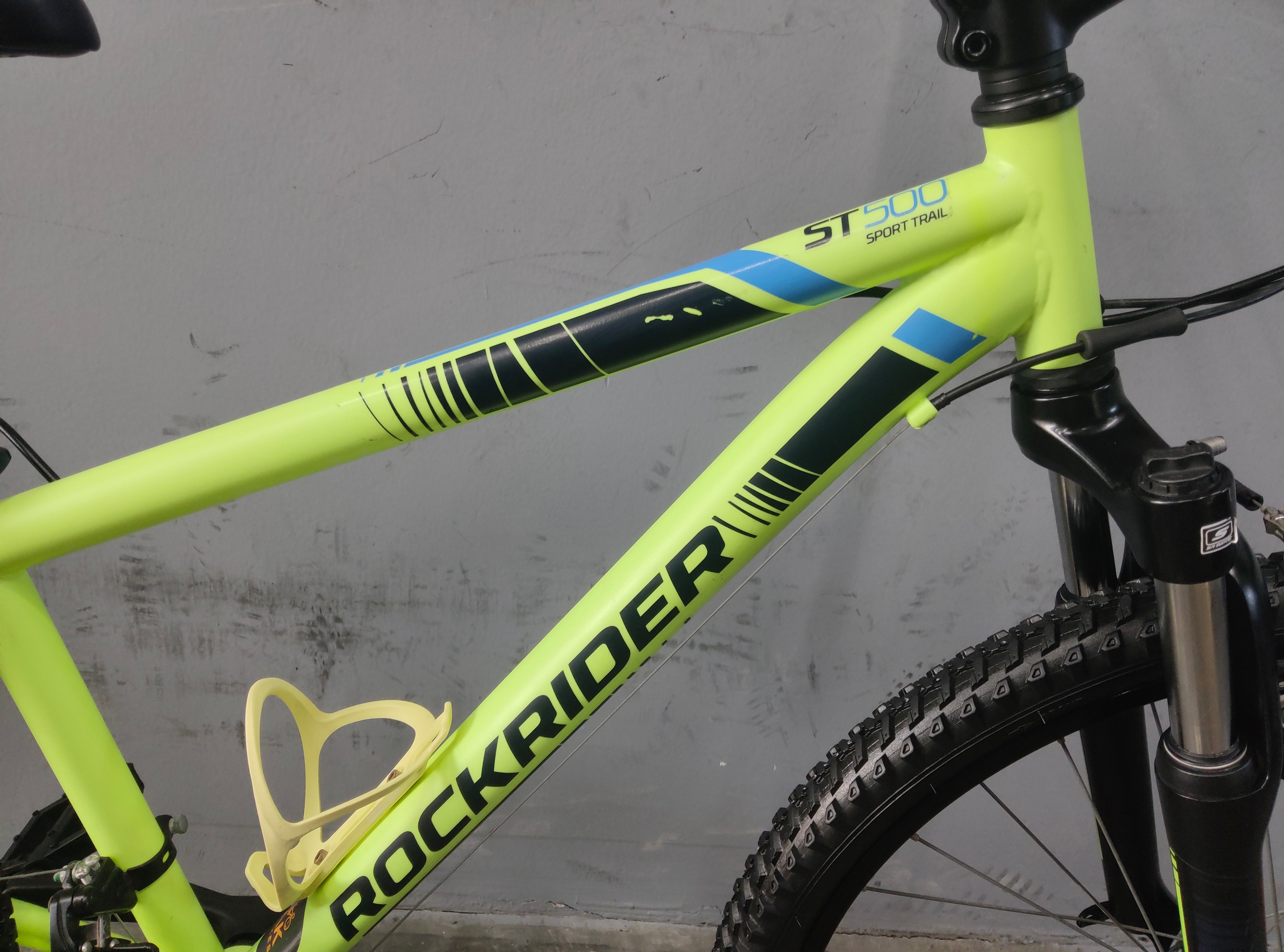 B'twin Rockrider ST500 Kids Bike