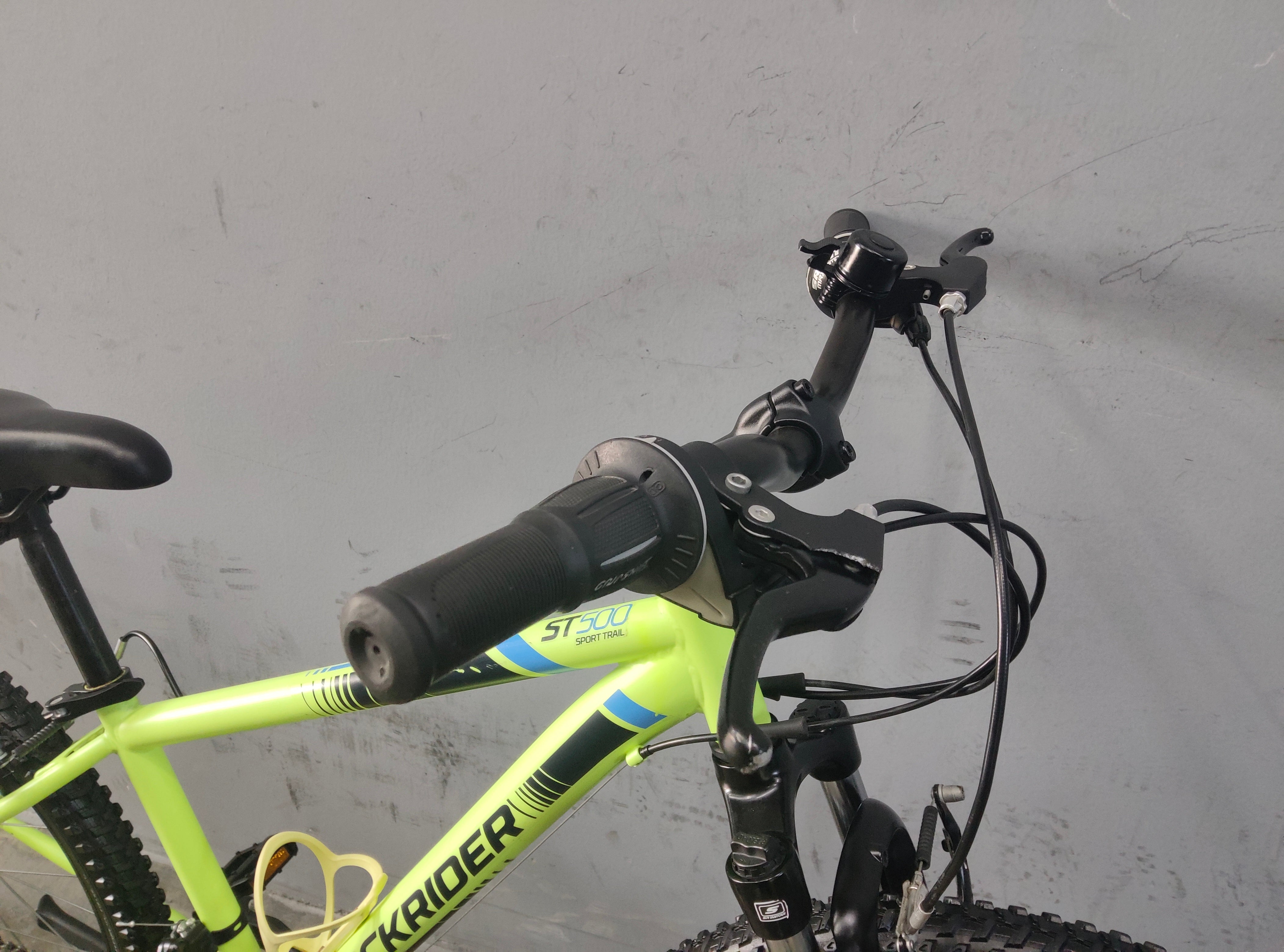 B'twin Rockrider ST500 Kids Bike