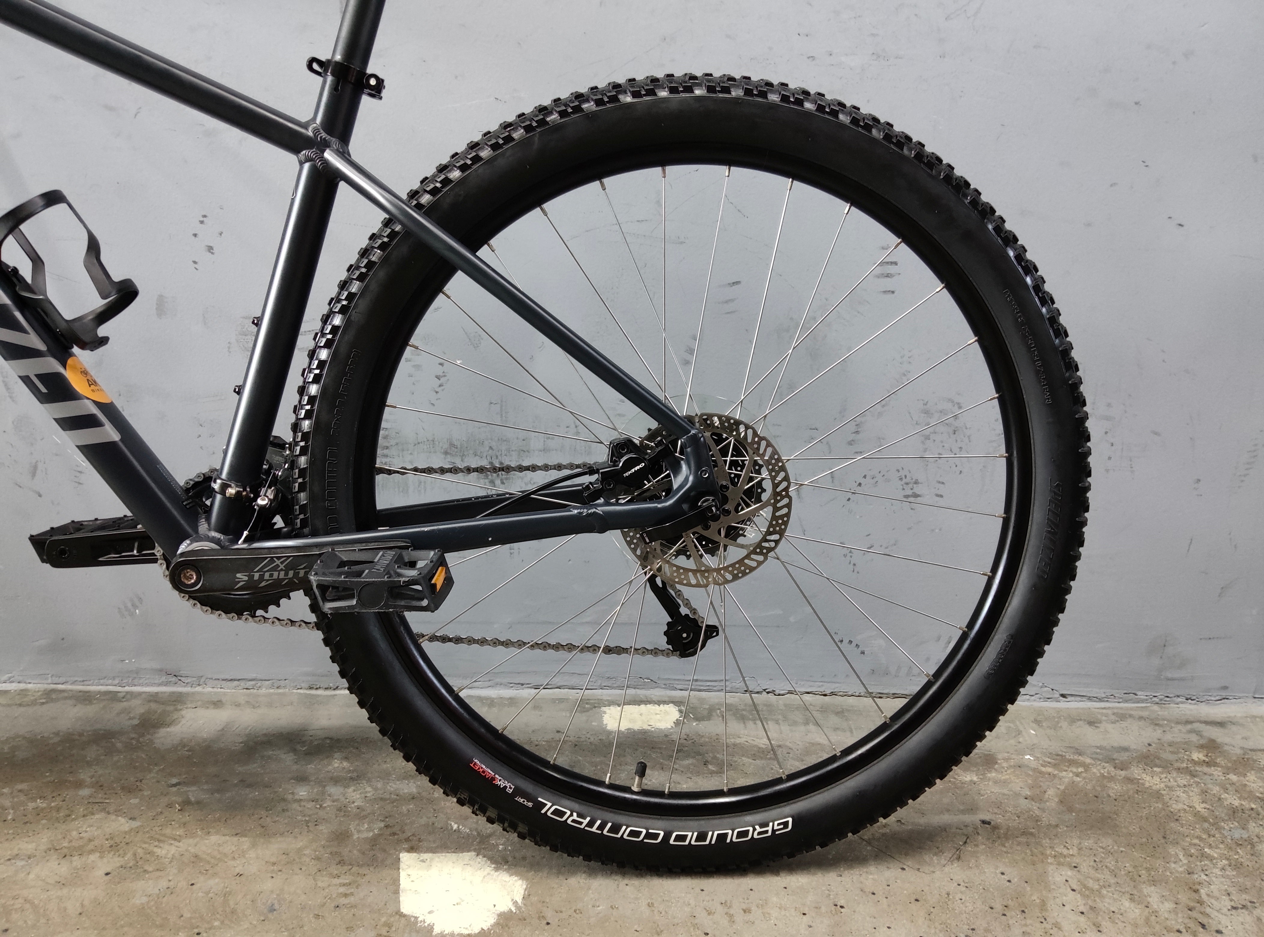 Specialized Rockhopper Sport Mountain Bike