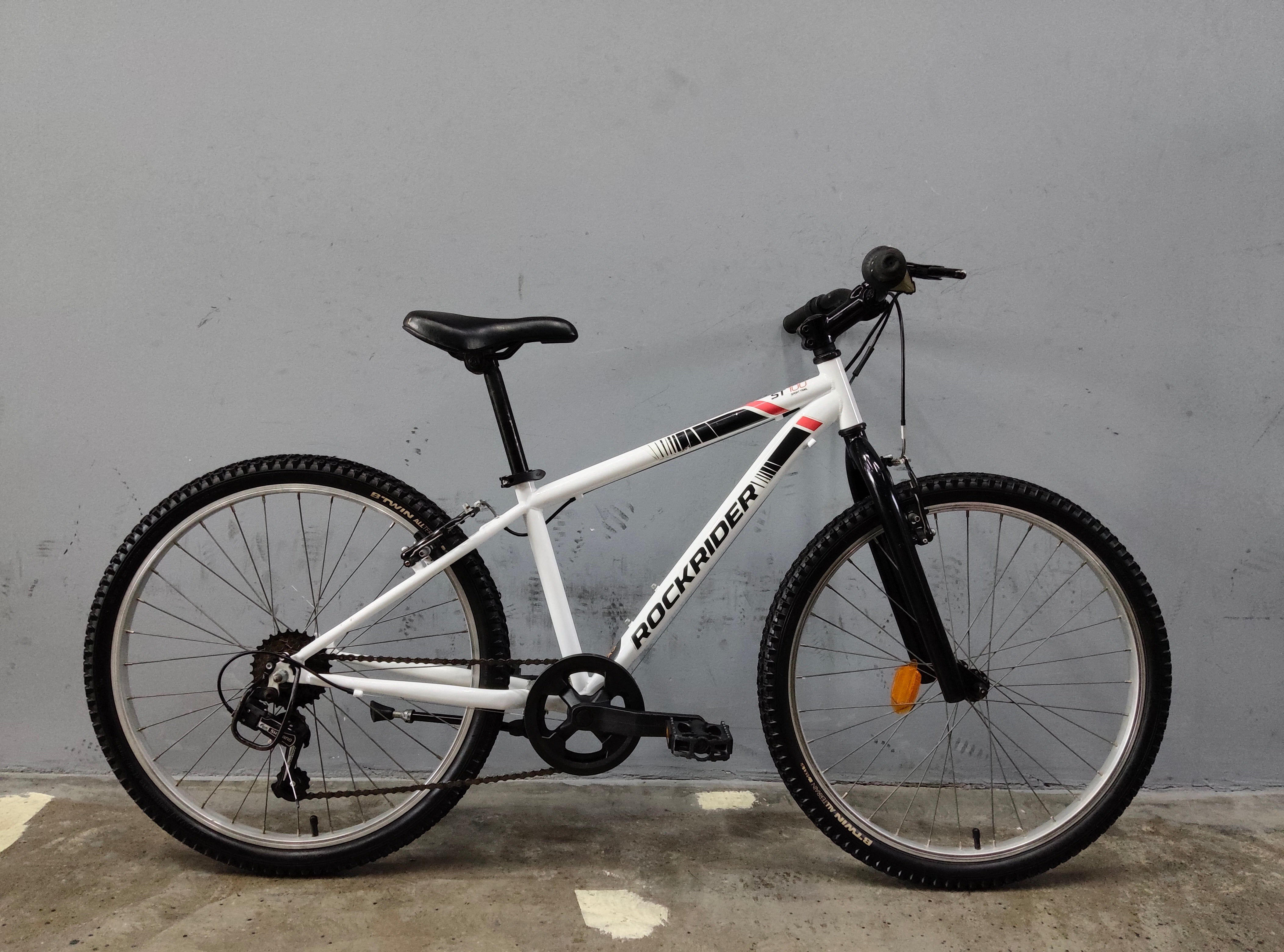 B'Twin Rockrider ST-100 Kids Bike