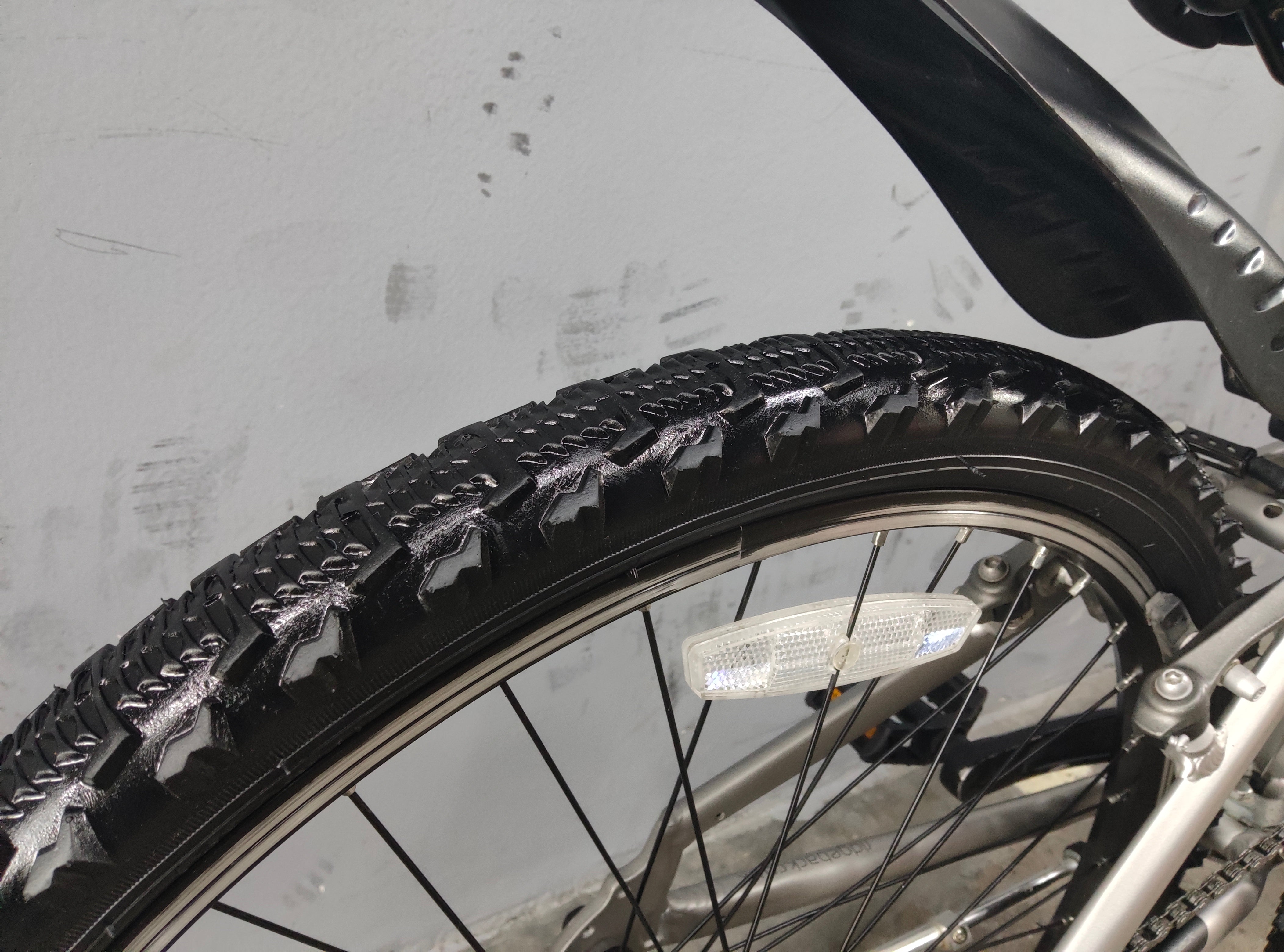 RidgeBack MX24 kids bike