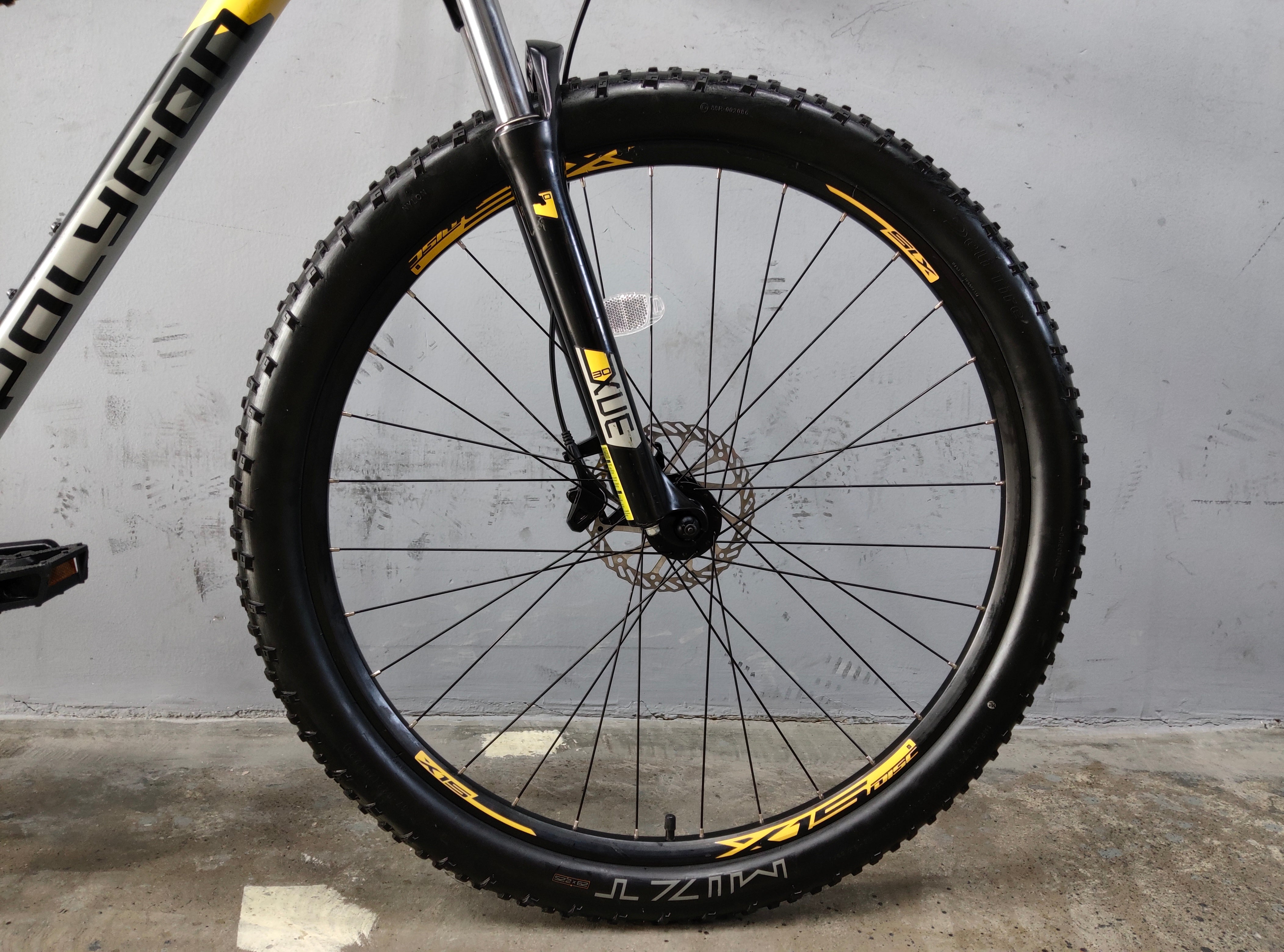 Polygon Premier 5 Mountain Bike