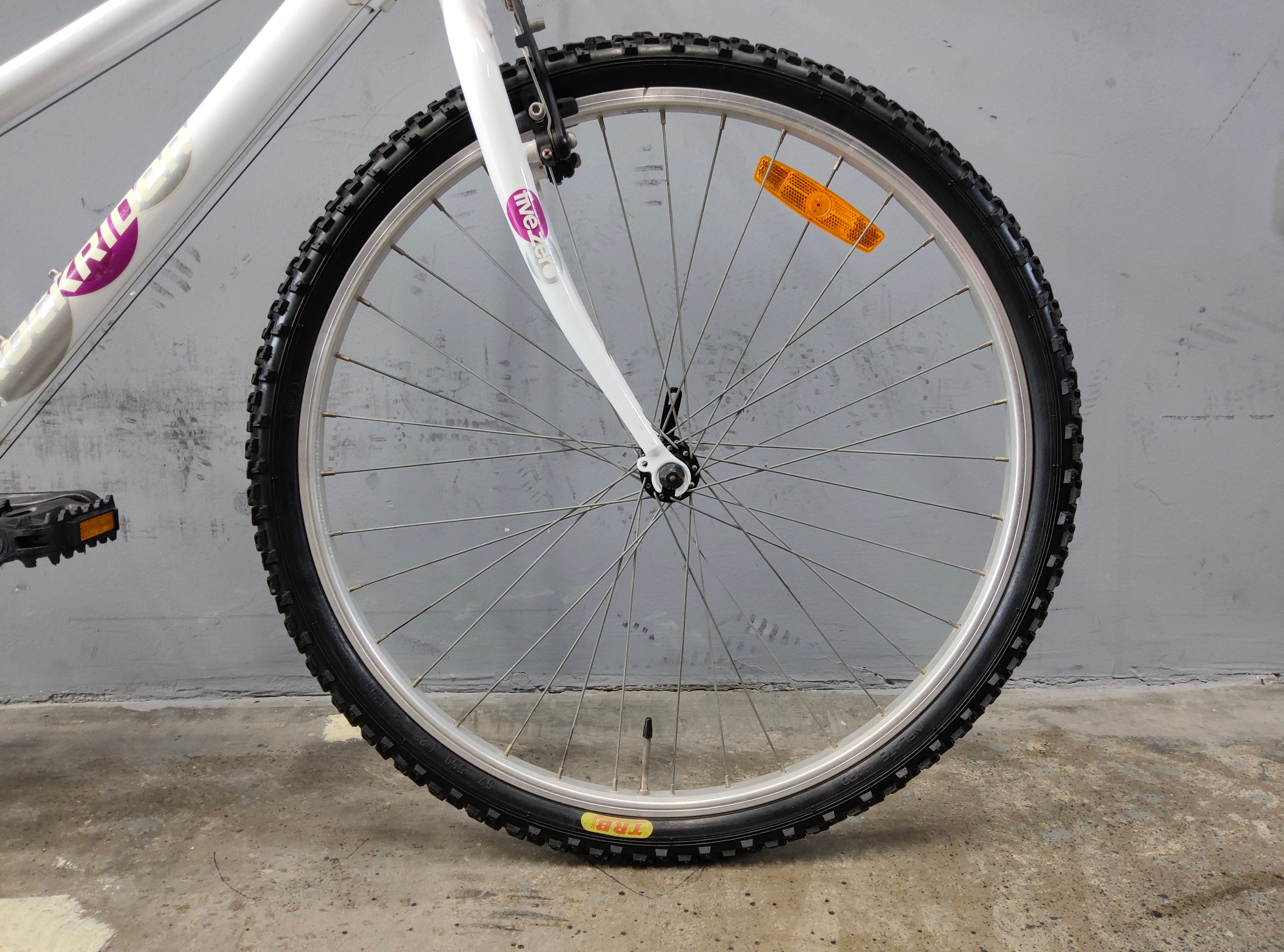 B'twin Rockrider Five Zero Mountain Bike