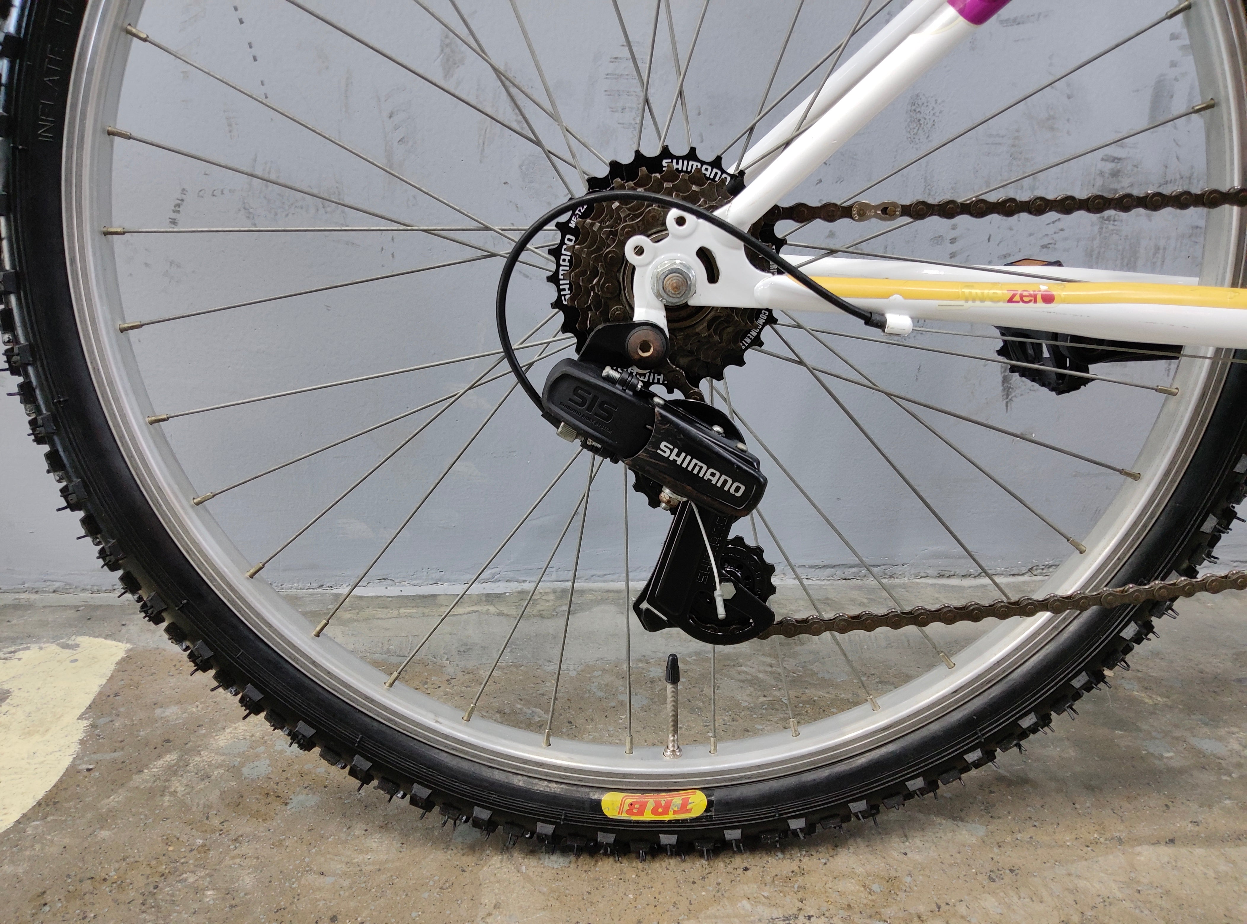 B'twin Rockrider Five Zero Mountain Bike