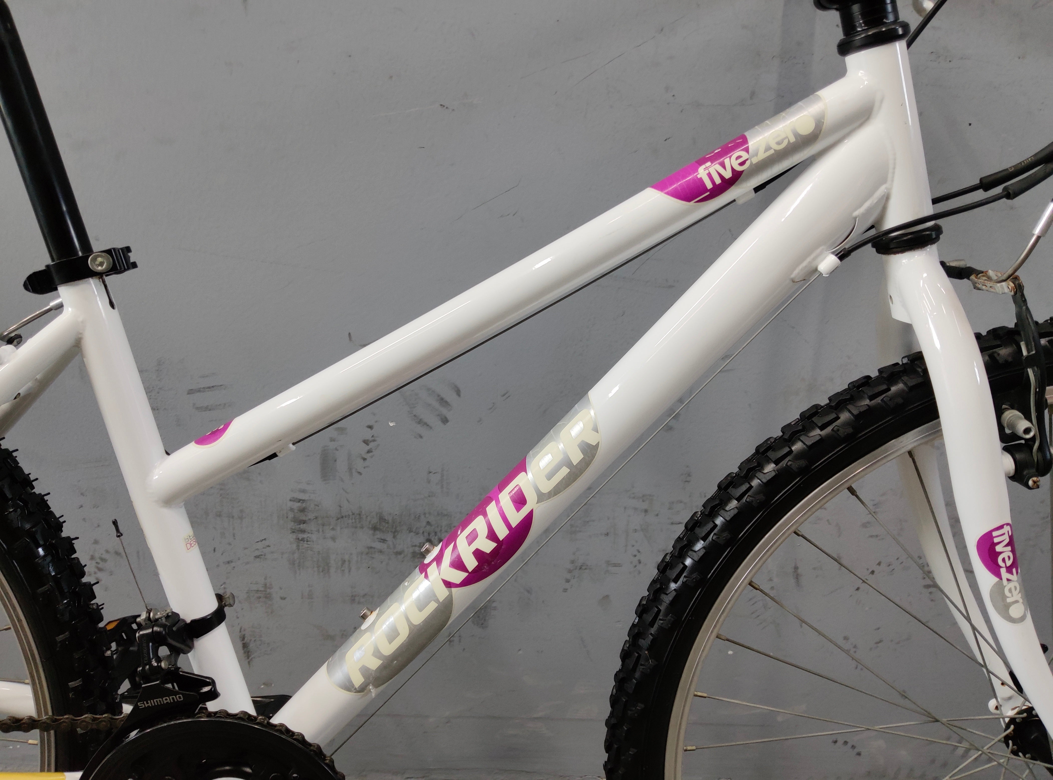 B'twin Rockrider Five Zero Mountain Bike