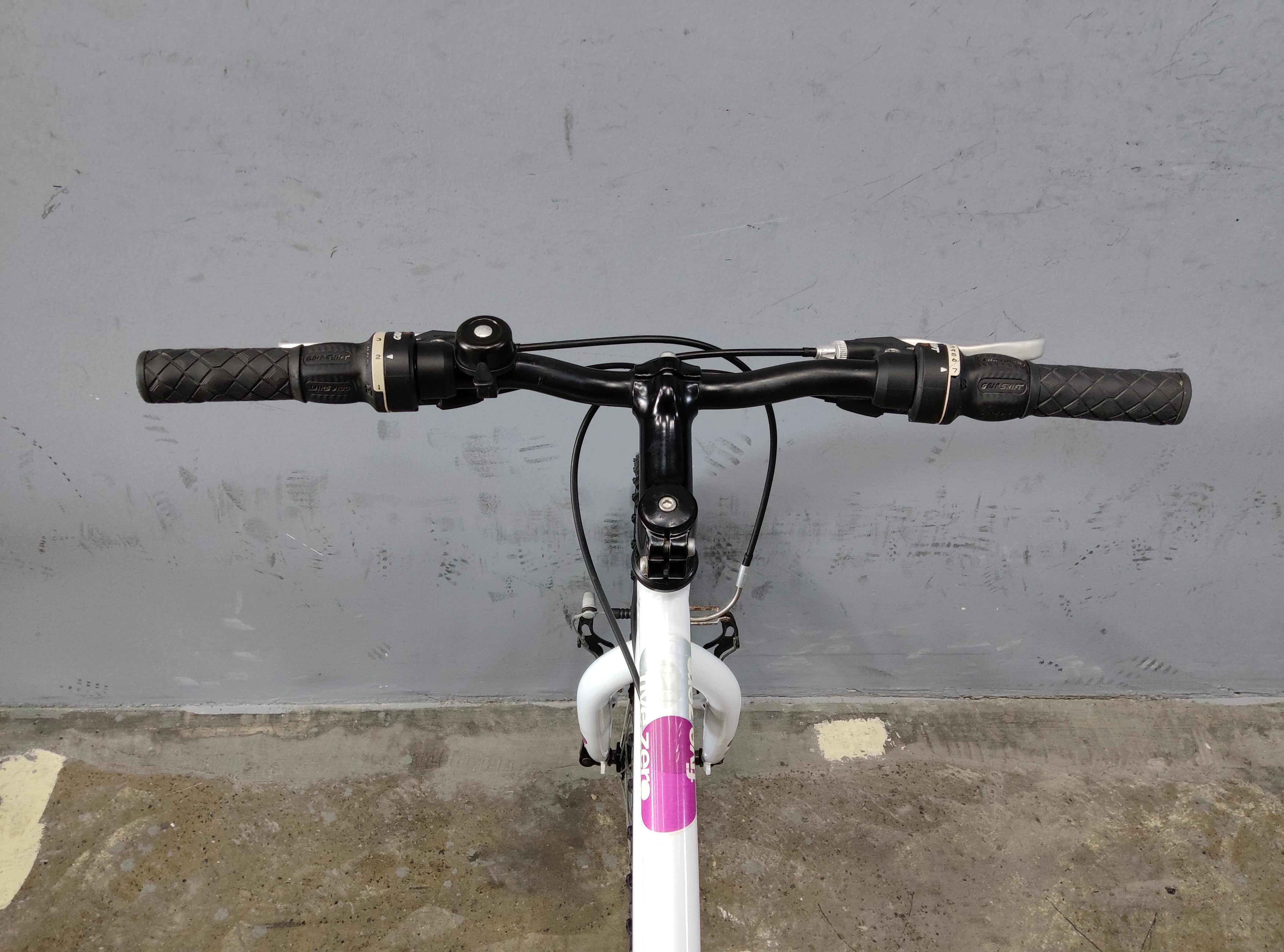 B'twin Rockrider Five Zero Mountain Bike