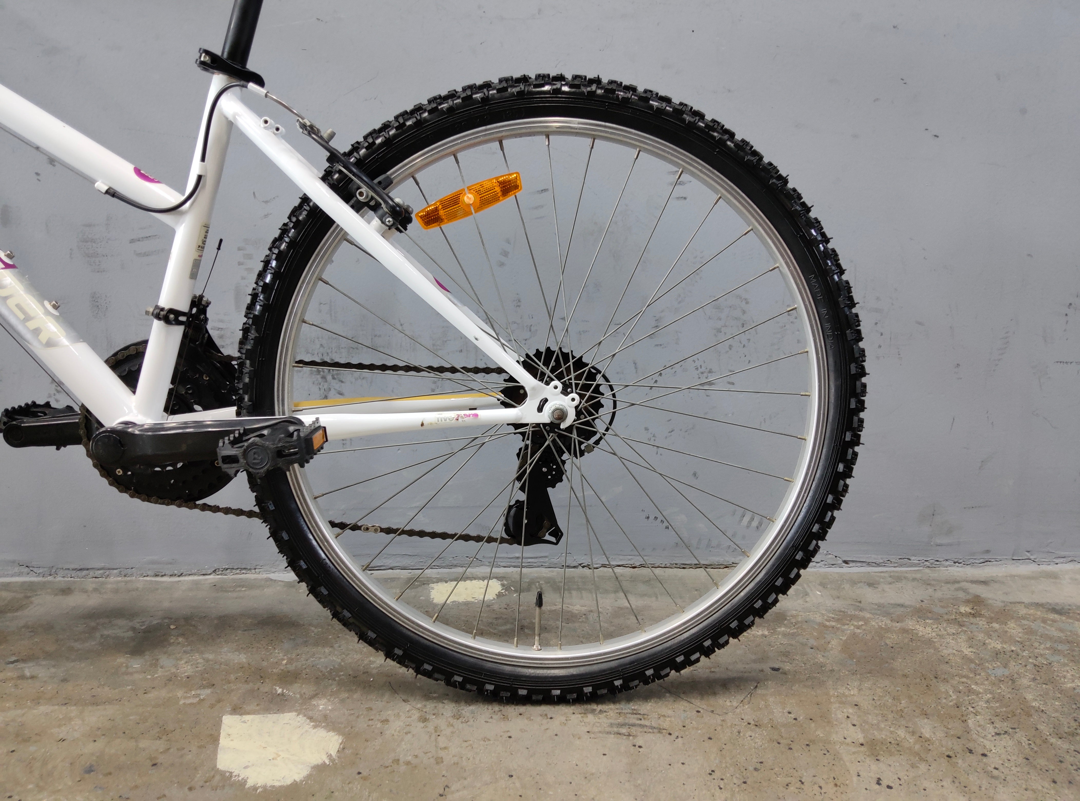 B'twin Rockrider Five Zero Mountain Bike