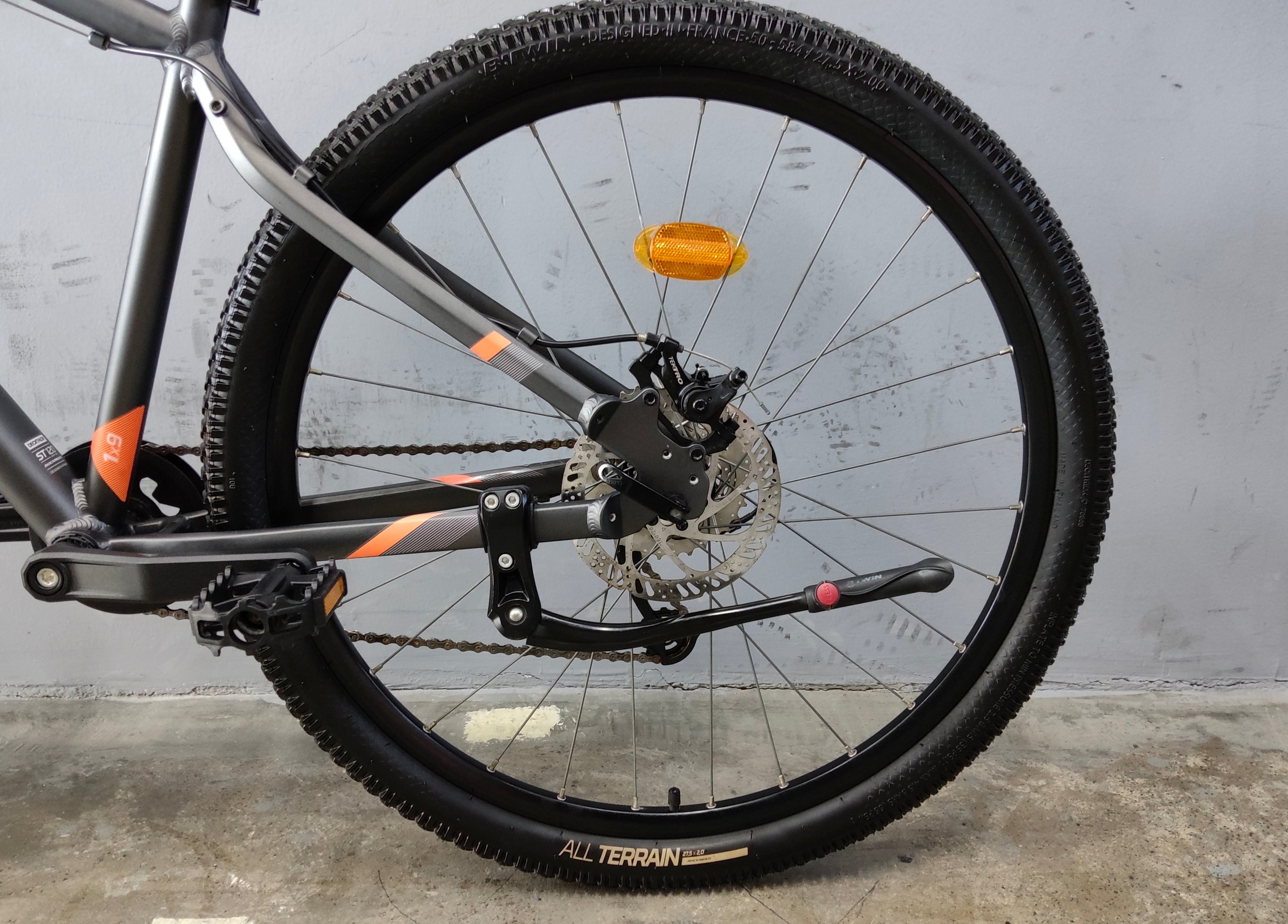 B'twin Rockrider ST-120 Mountain Bike