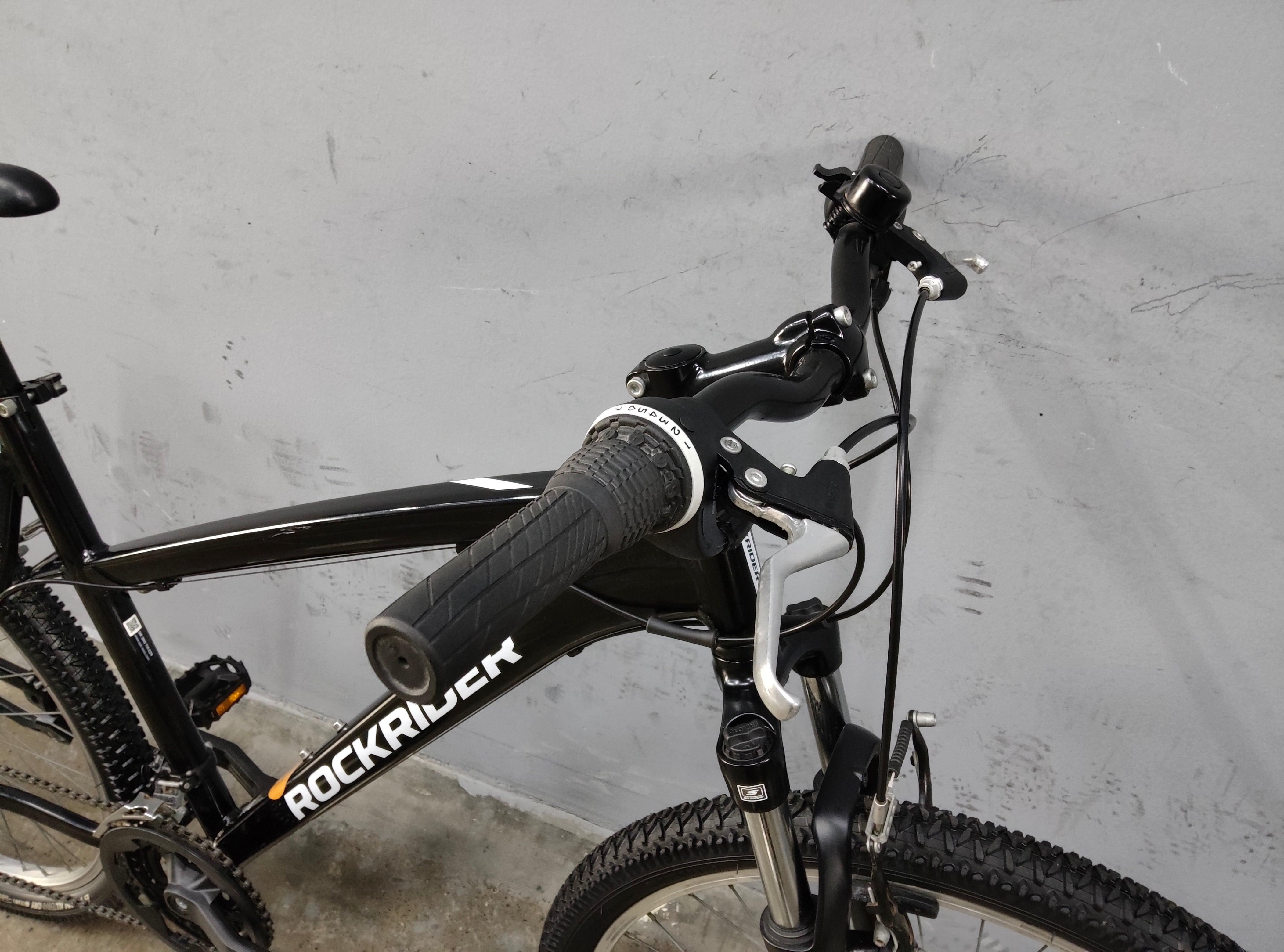 B'twin Rockrider ST-50 Mountain Bike