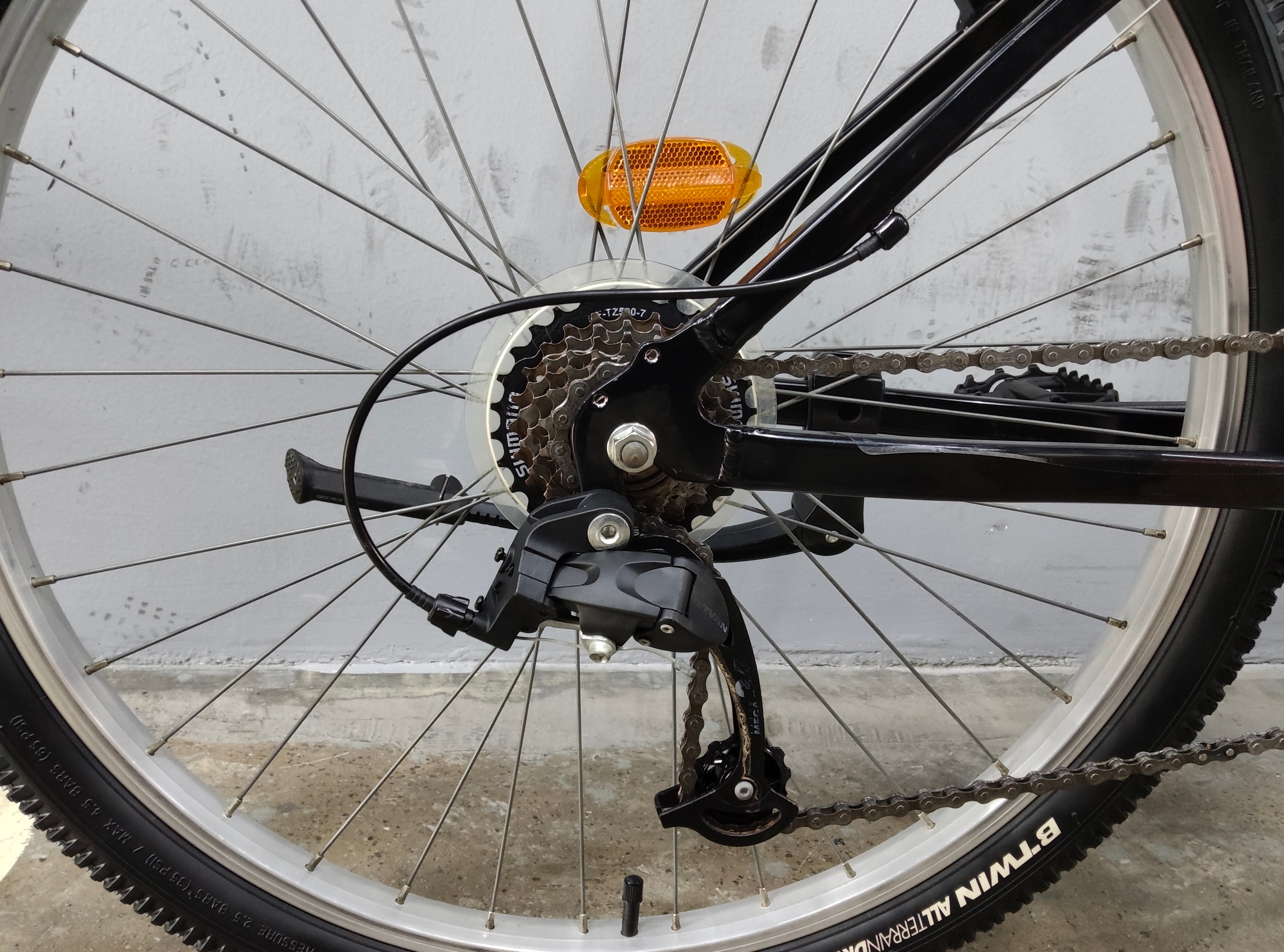 B'twin Rockrider ST-50 Mountain Bike