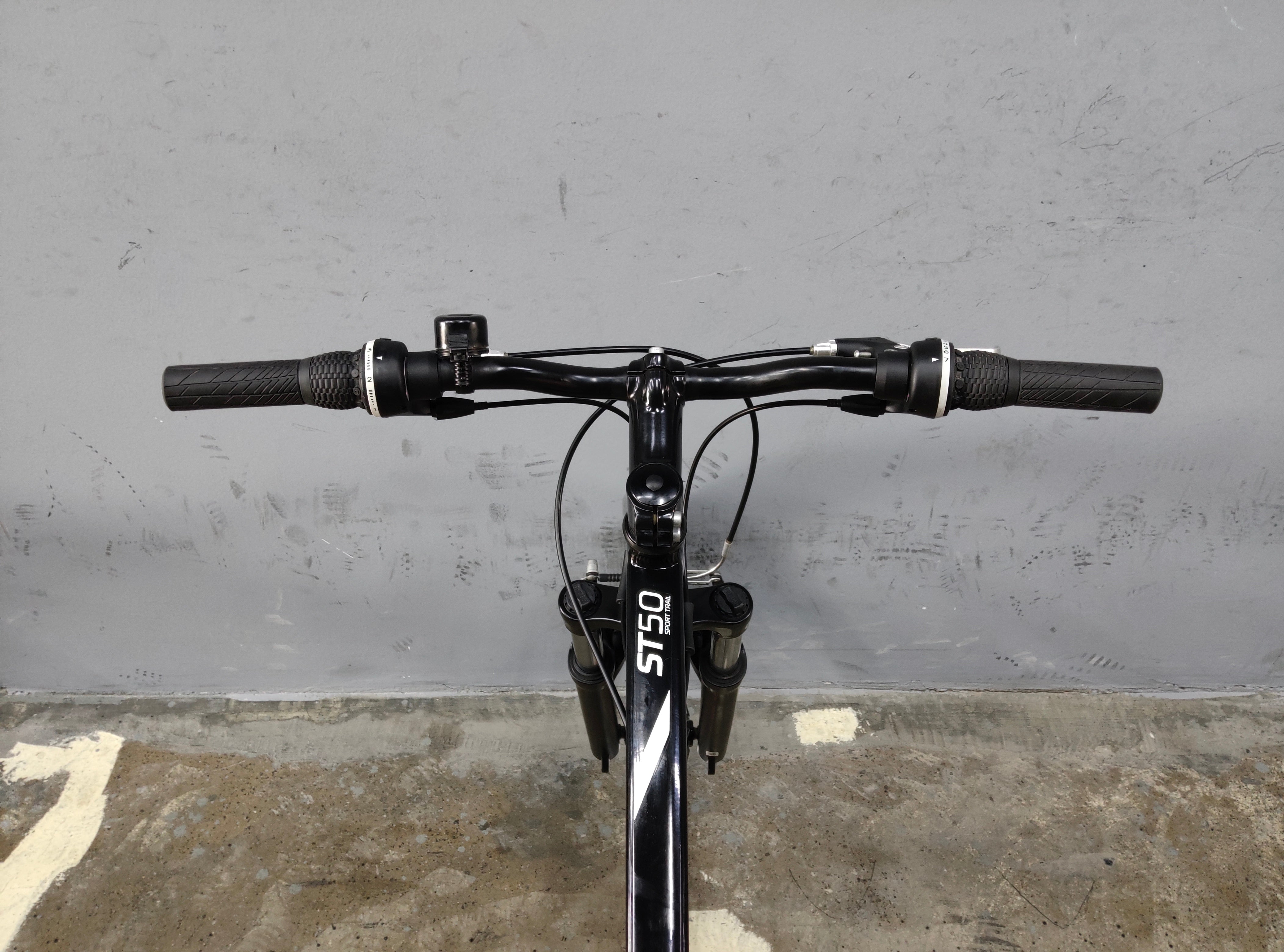 B'twin Rockrider ST-50 Mountain Bike