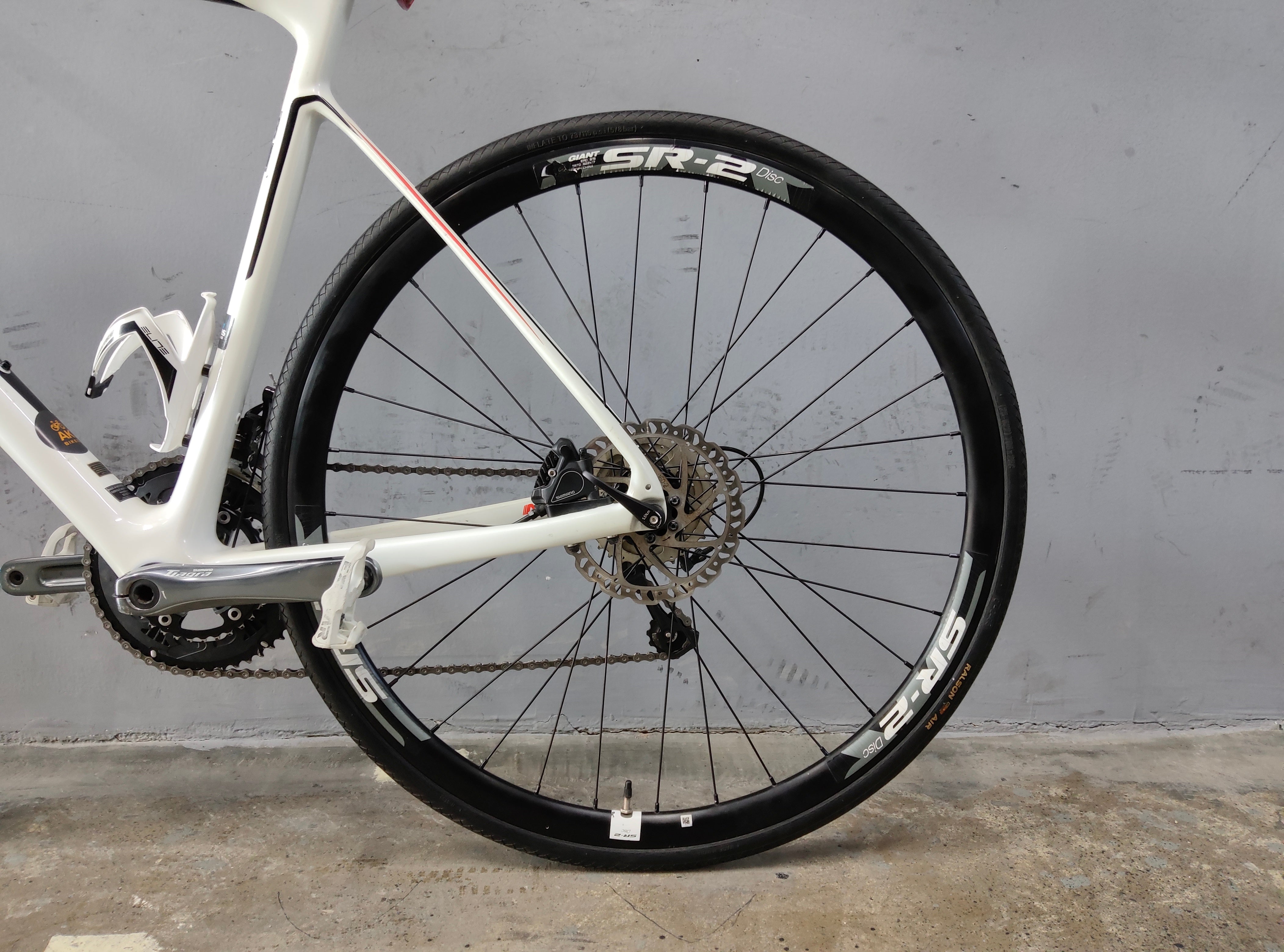 Giant Defy Advanced 3 Road Bike