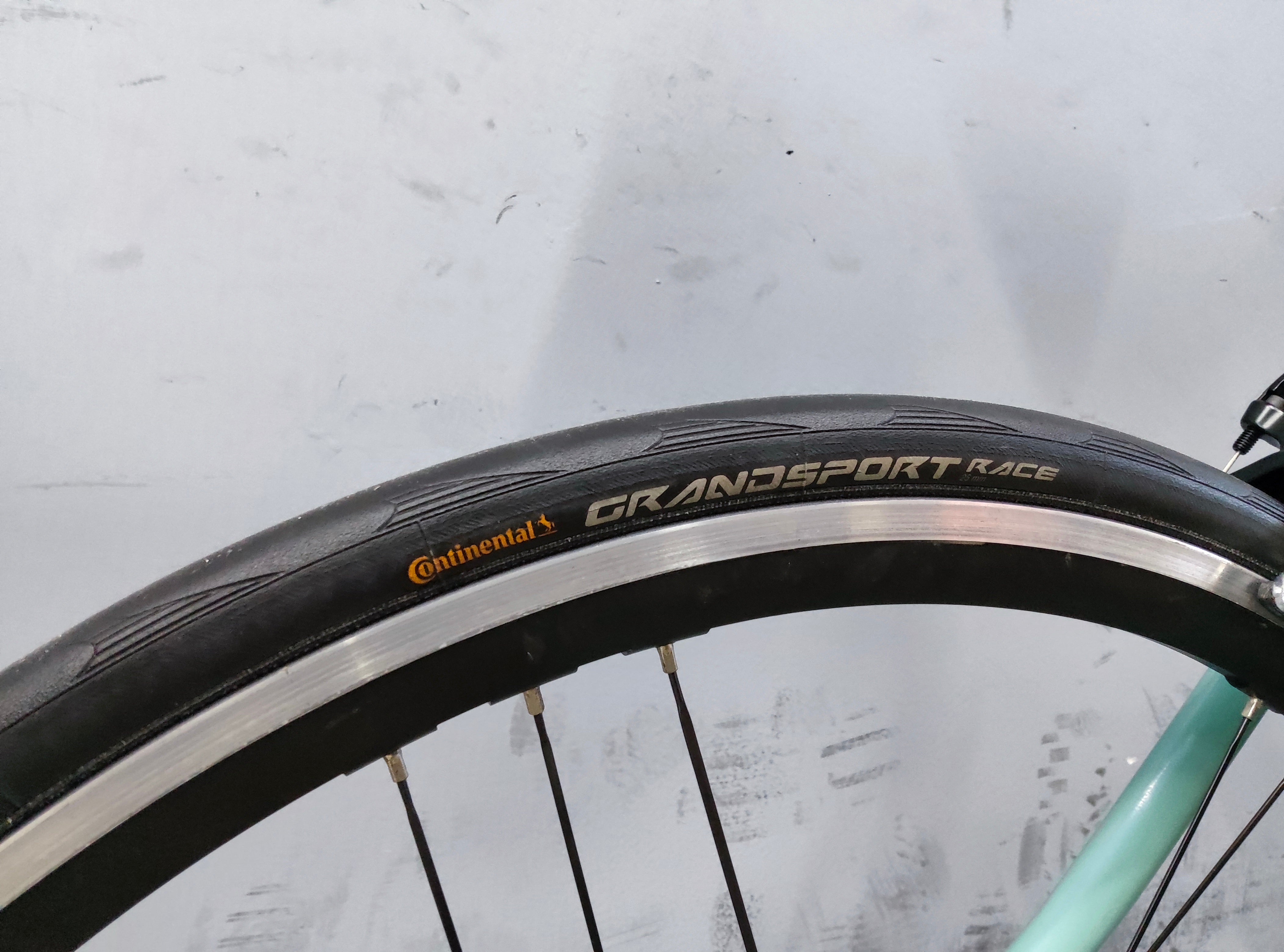 Bianchi Via Nirone 7 Road Bike