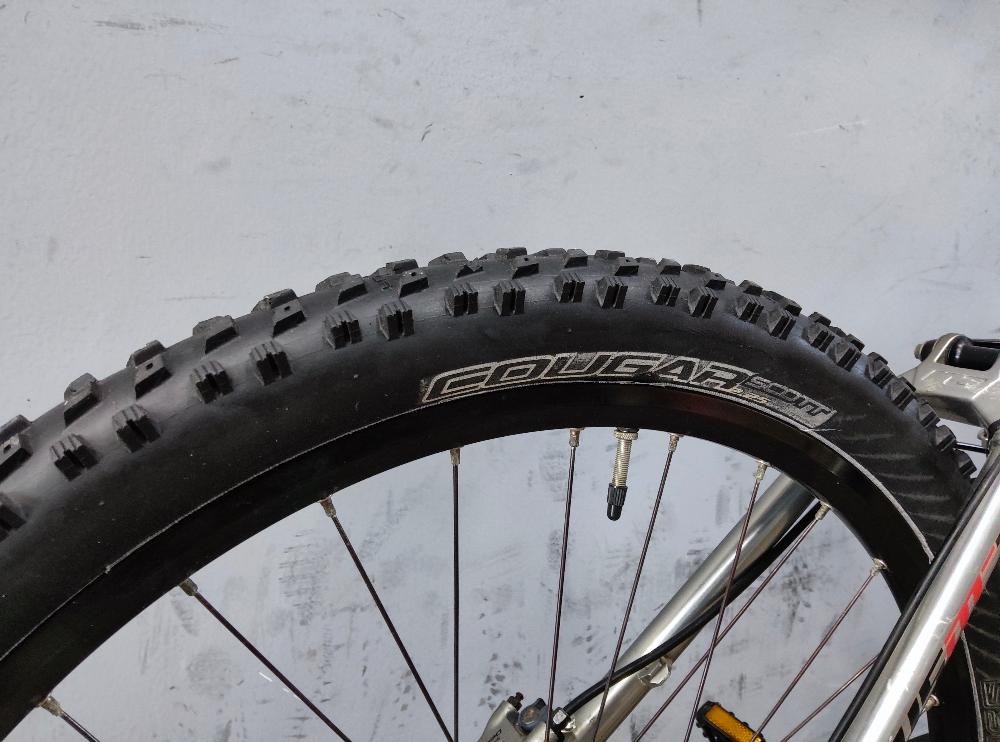 Scott Genius MC 30 Mountain Bike