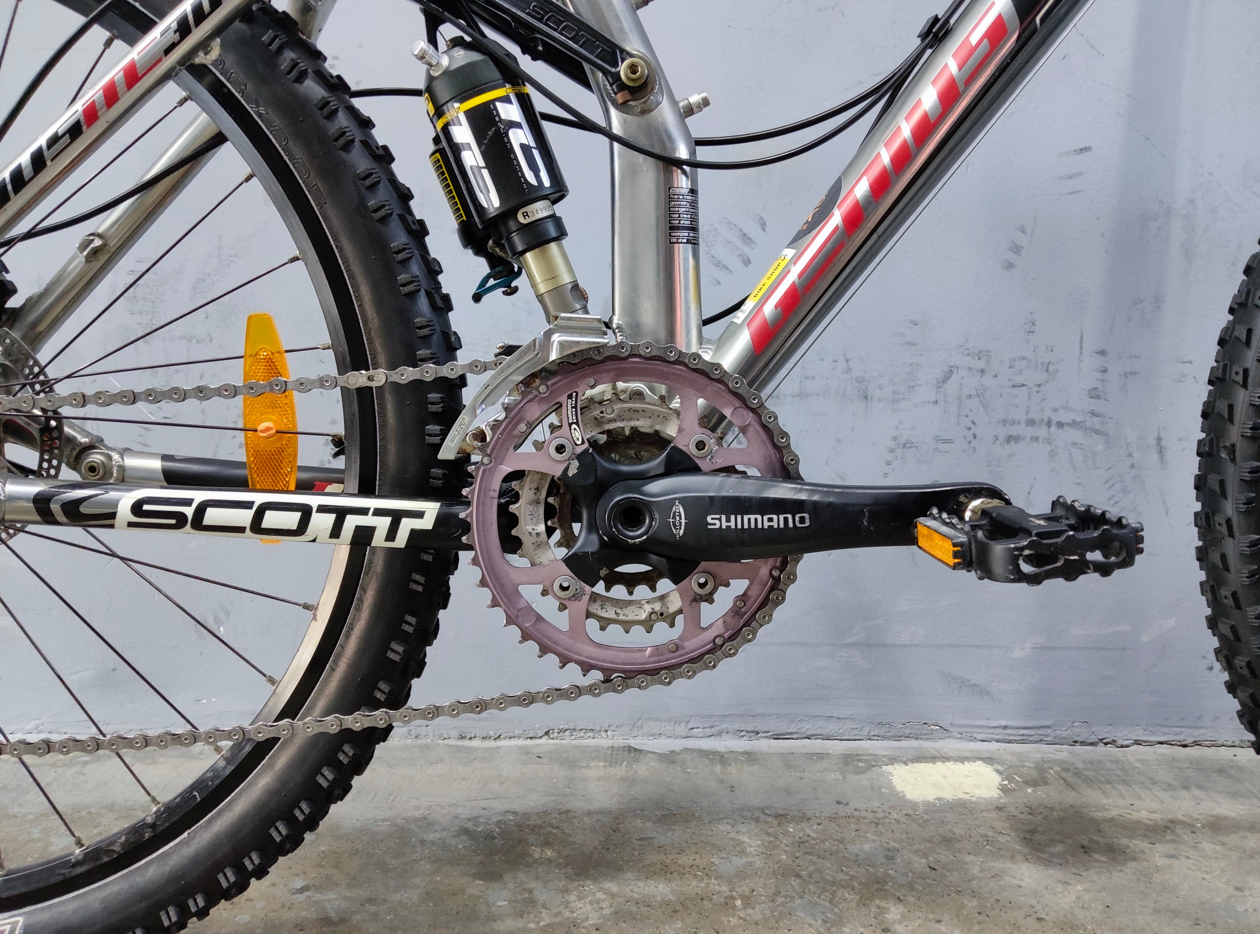 Scott Genius MC 30 Mountain Bike