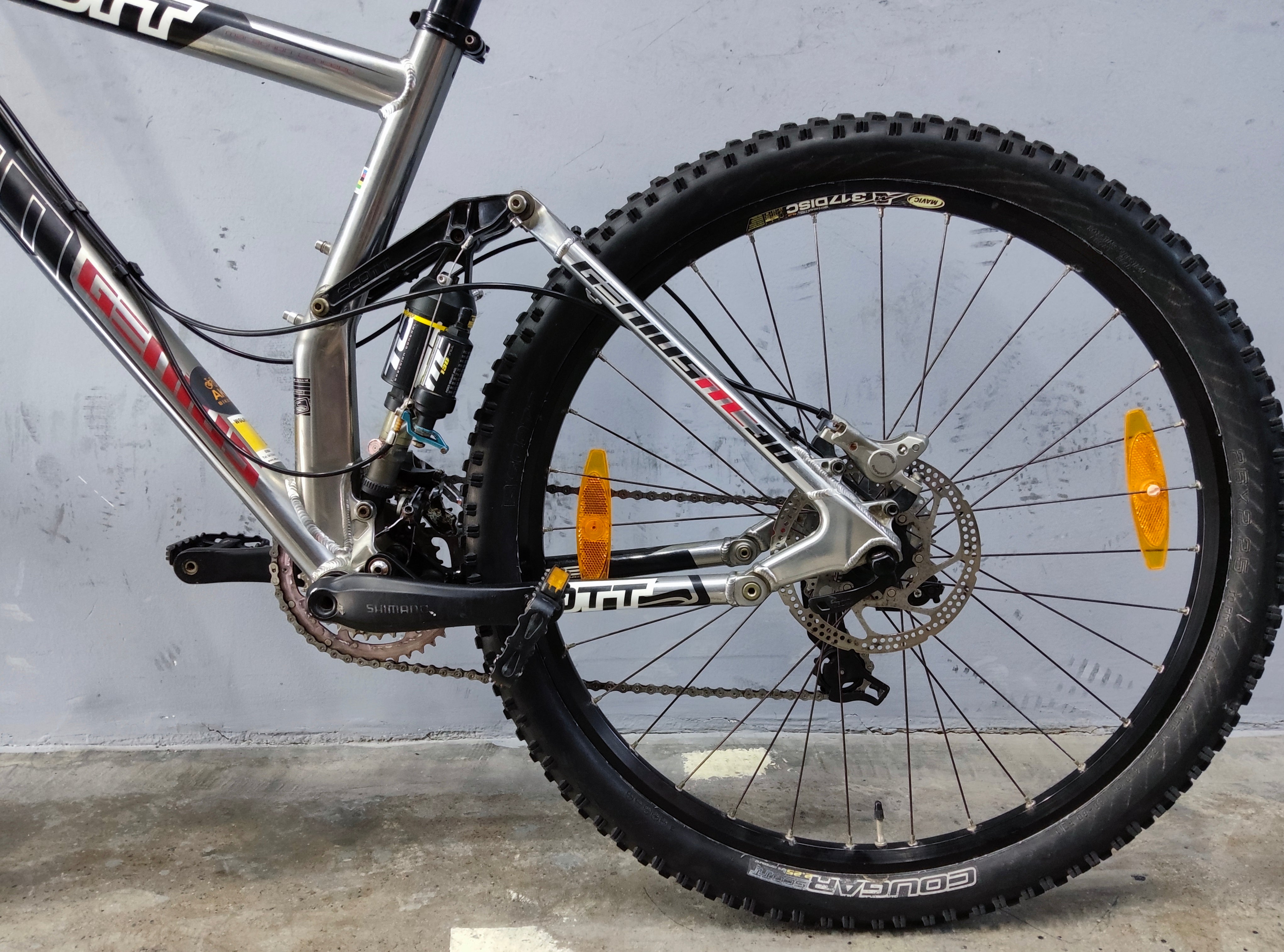 Scott Genius MC 30 Mountain Bike