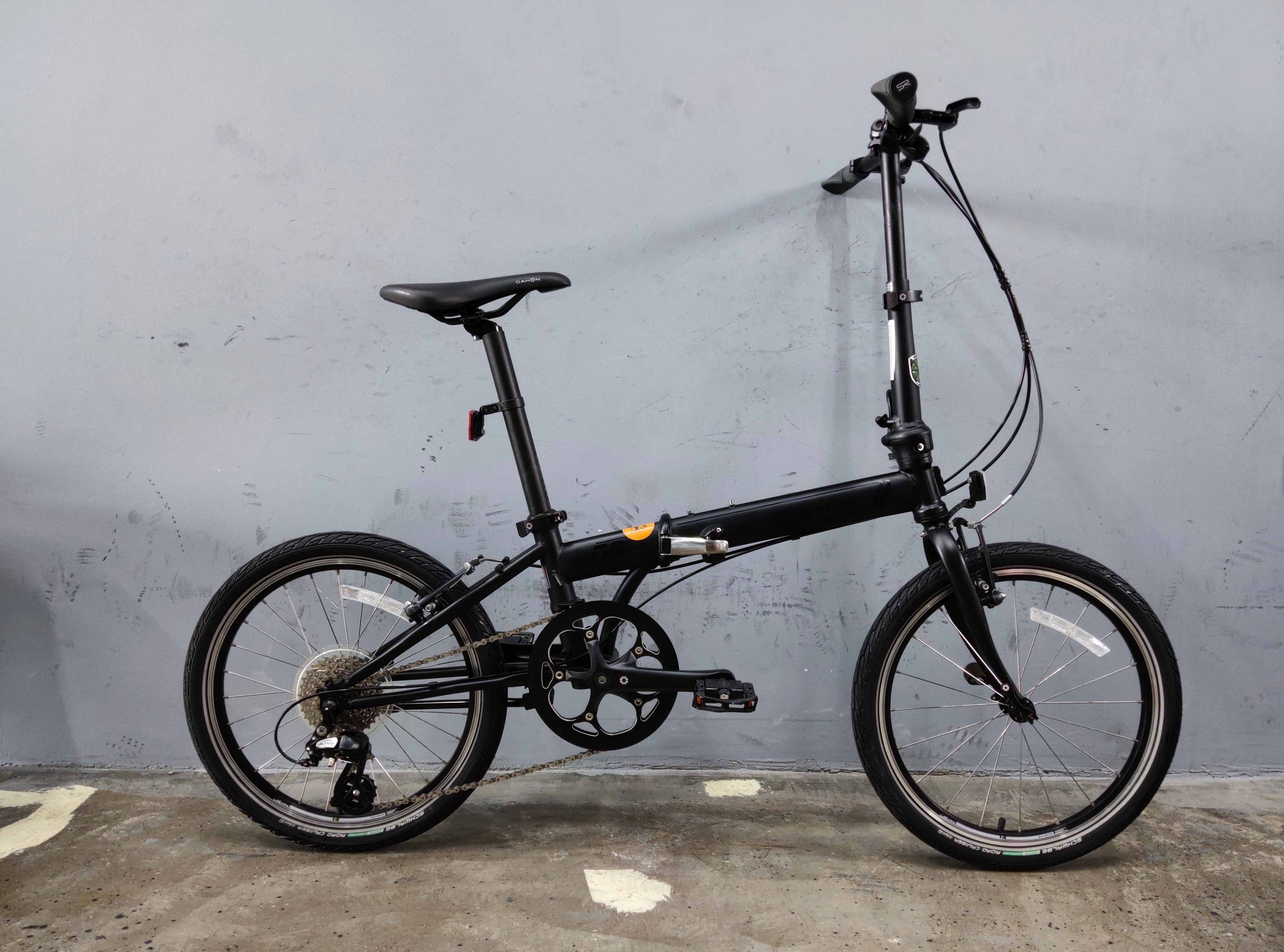Dahon Speed D8 Folding Bike