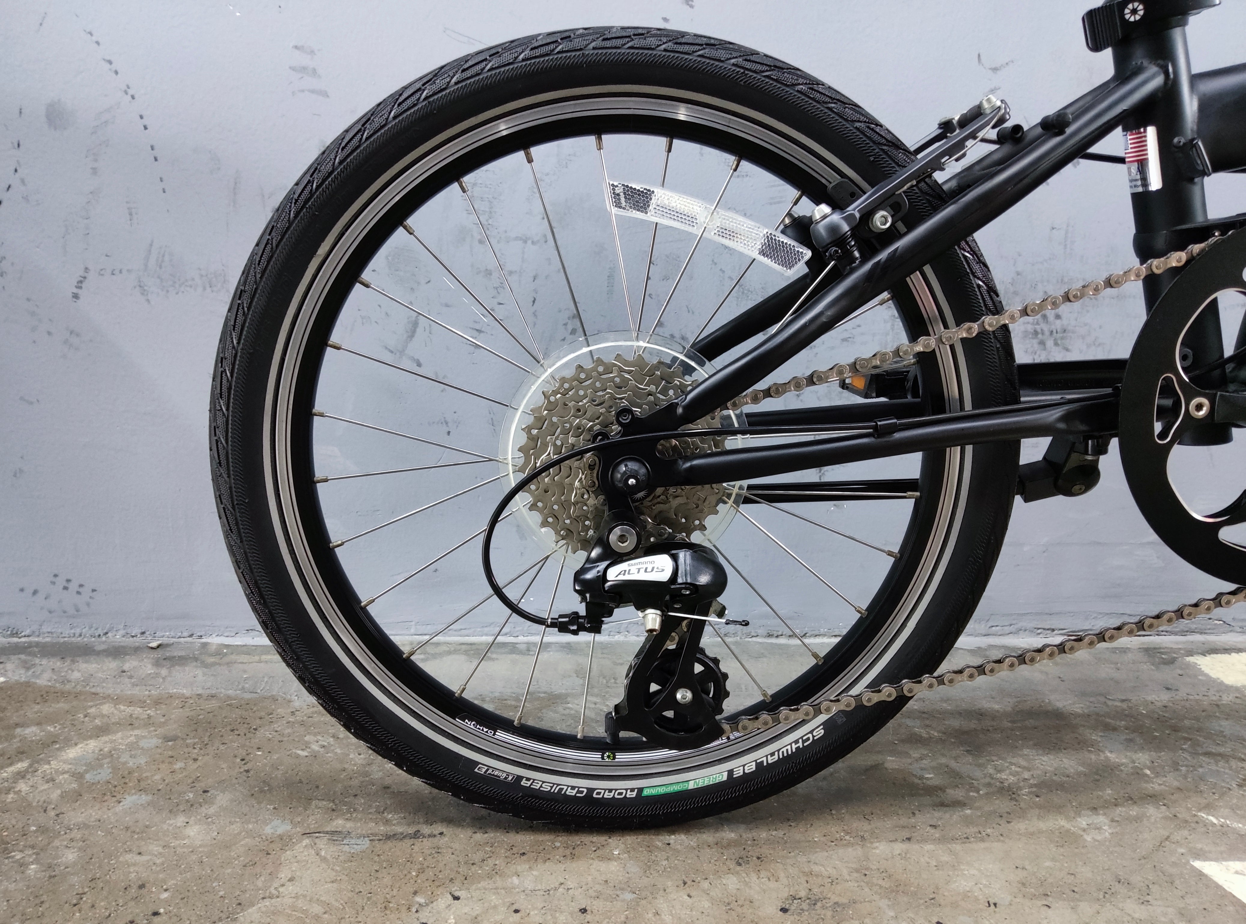 Dahon Speed D8 Folding Bike