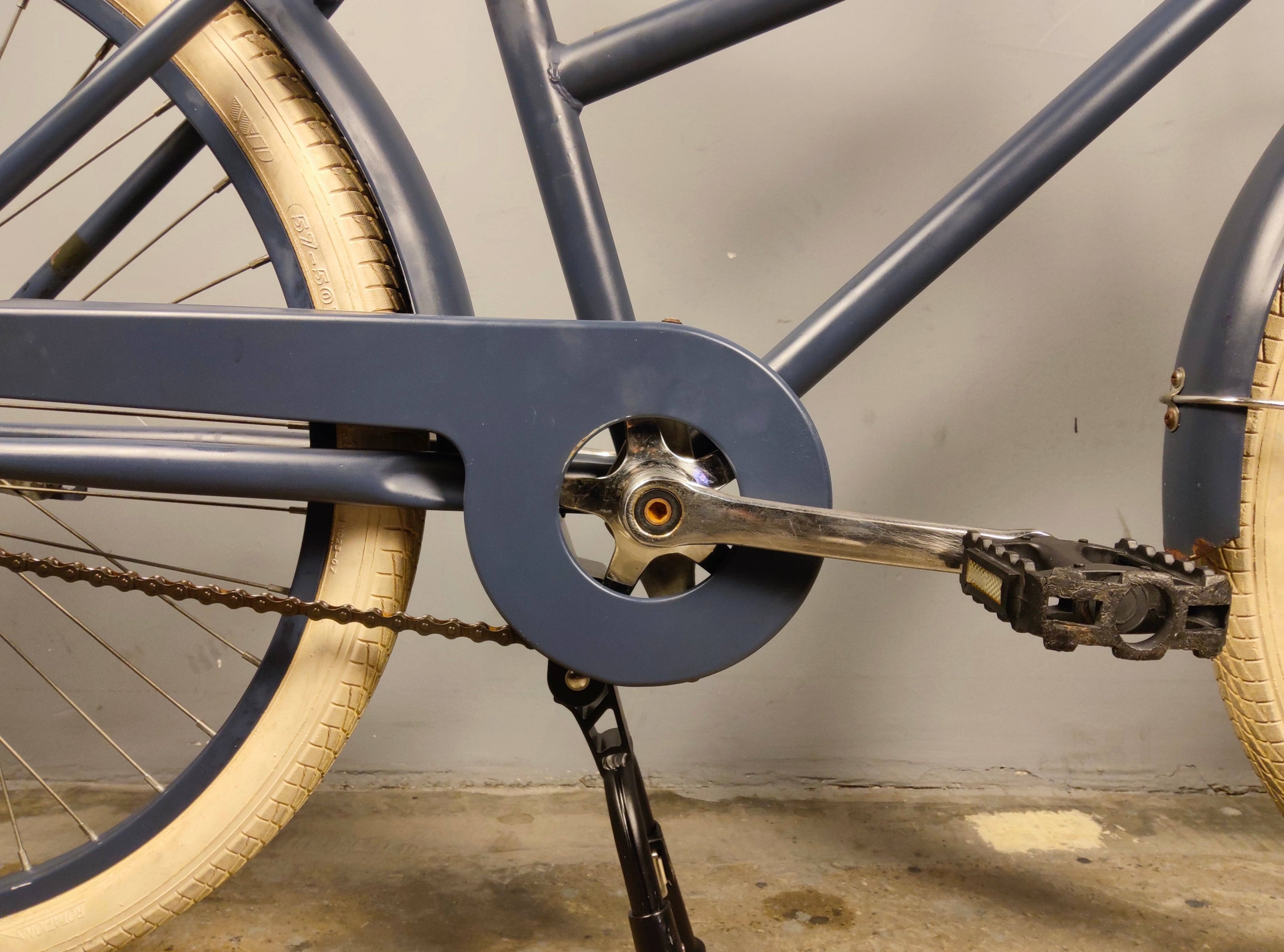 The Short Adam 24 City Bike