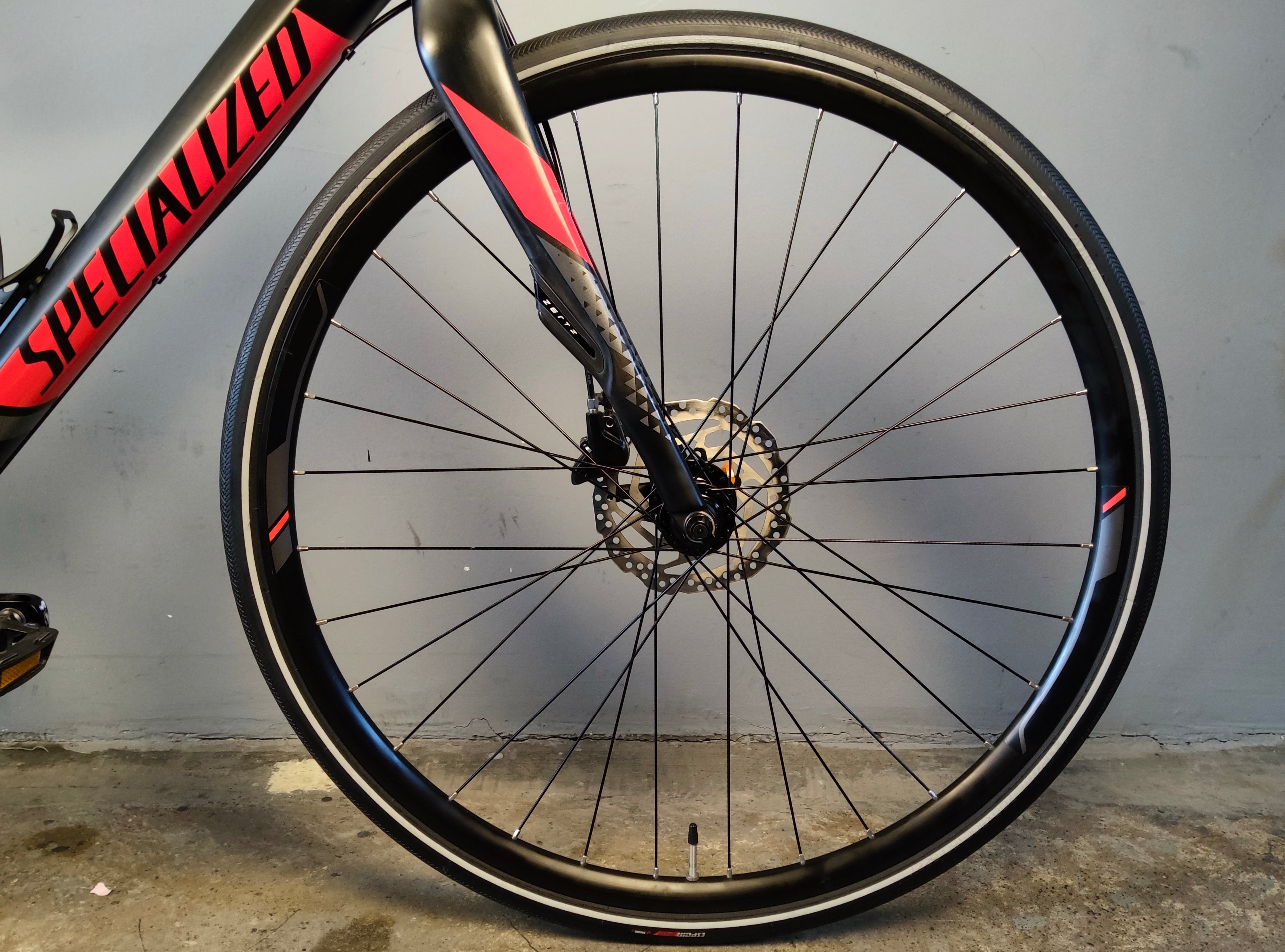 Specialized Sirrus Sport Hybrid Bike