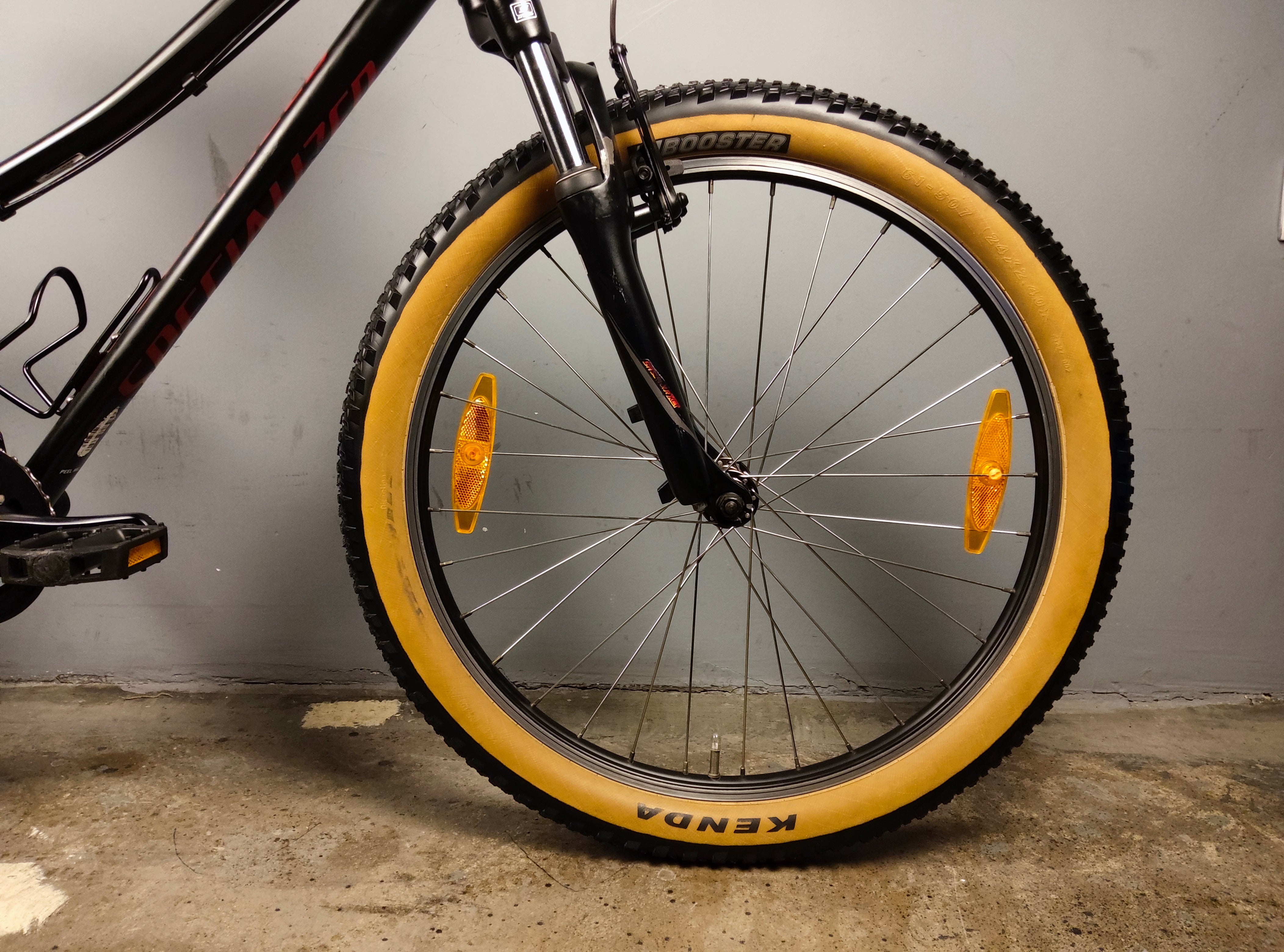 Specialized Hotrock Kids Bike