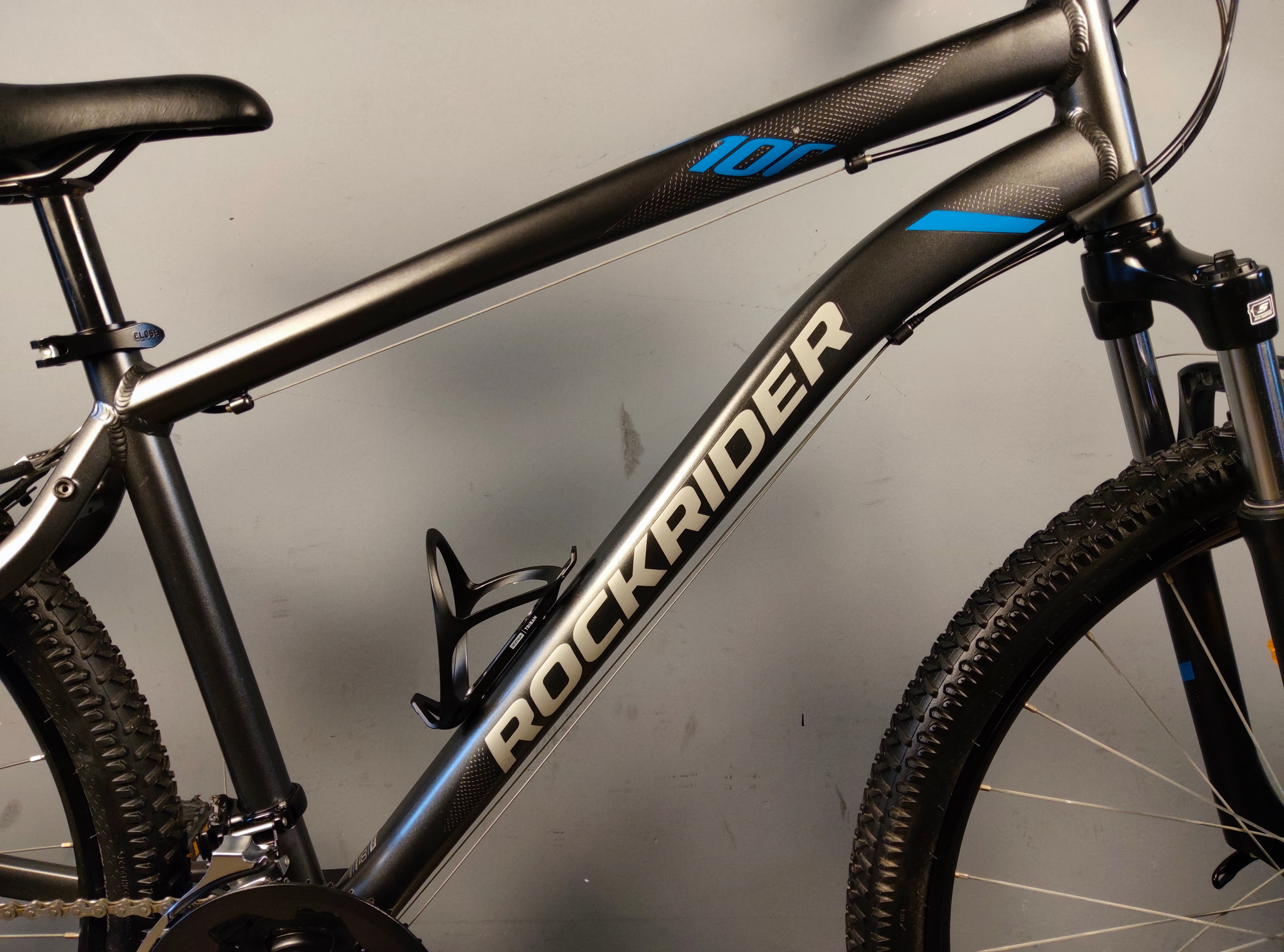 B'twin Rockrider ST-100 Mountain Bike