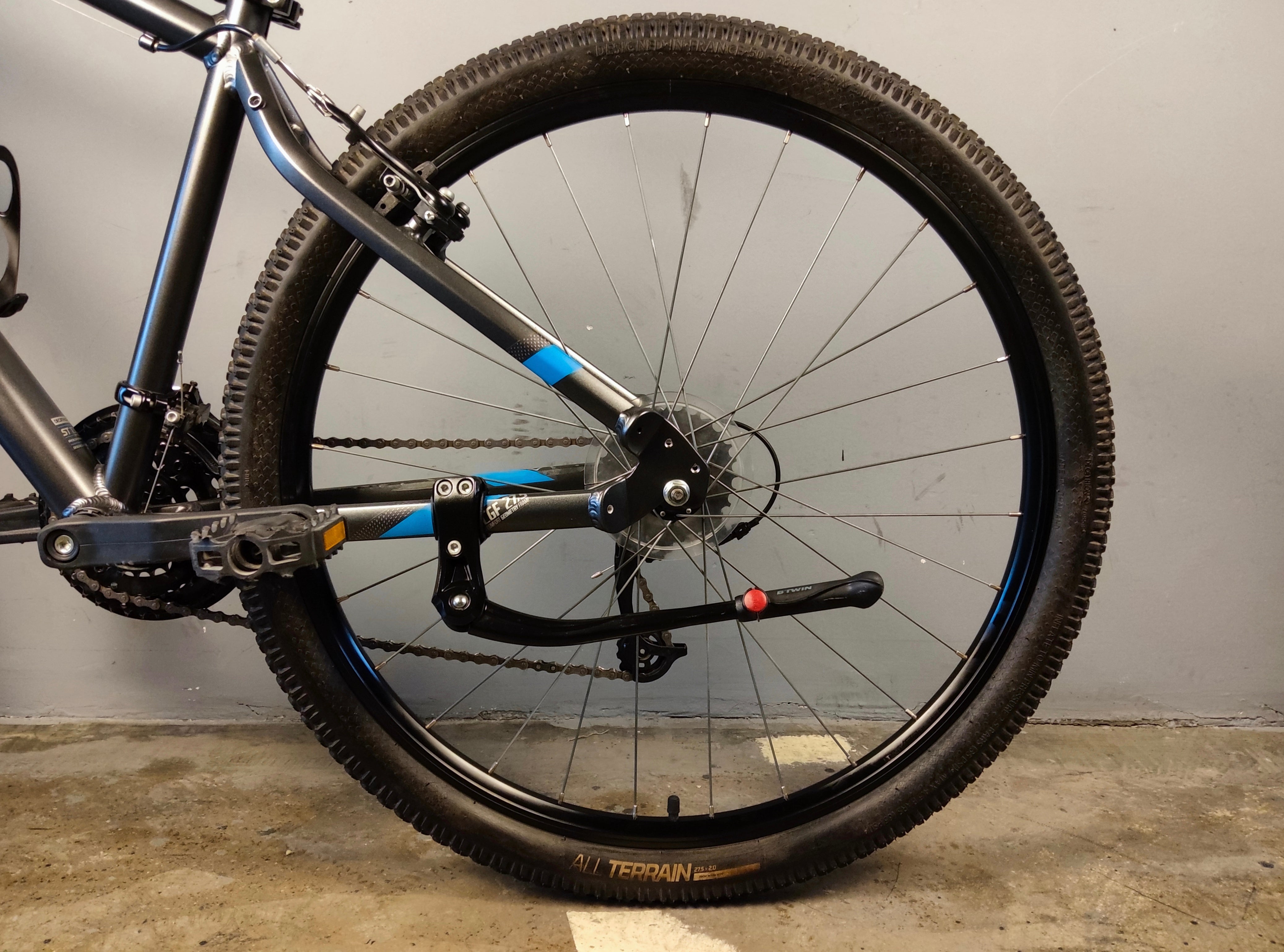 B'twin Rockrider ST-100 Mountain Bike