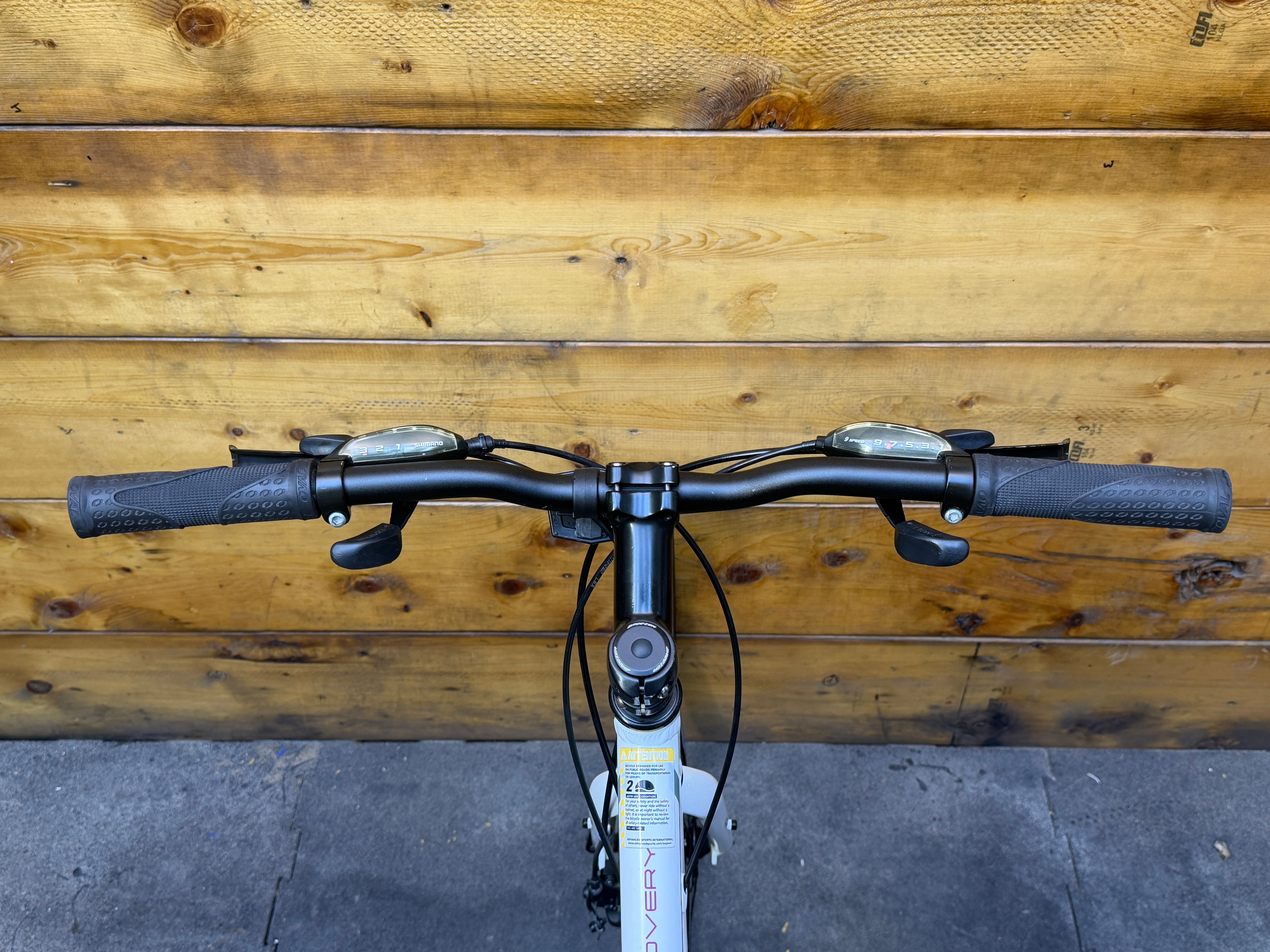 Breezer Discovery 1 ST Hybrid Bike