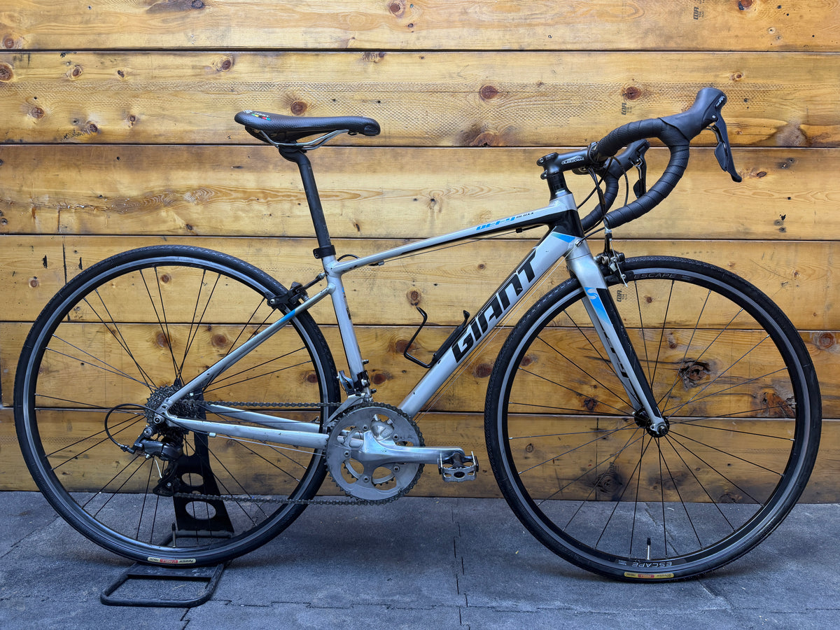 Giant Defy Aluxx Road Bike