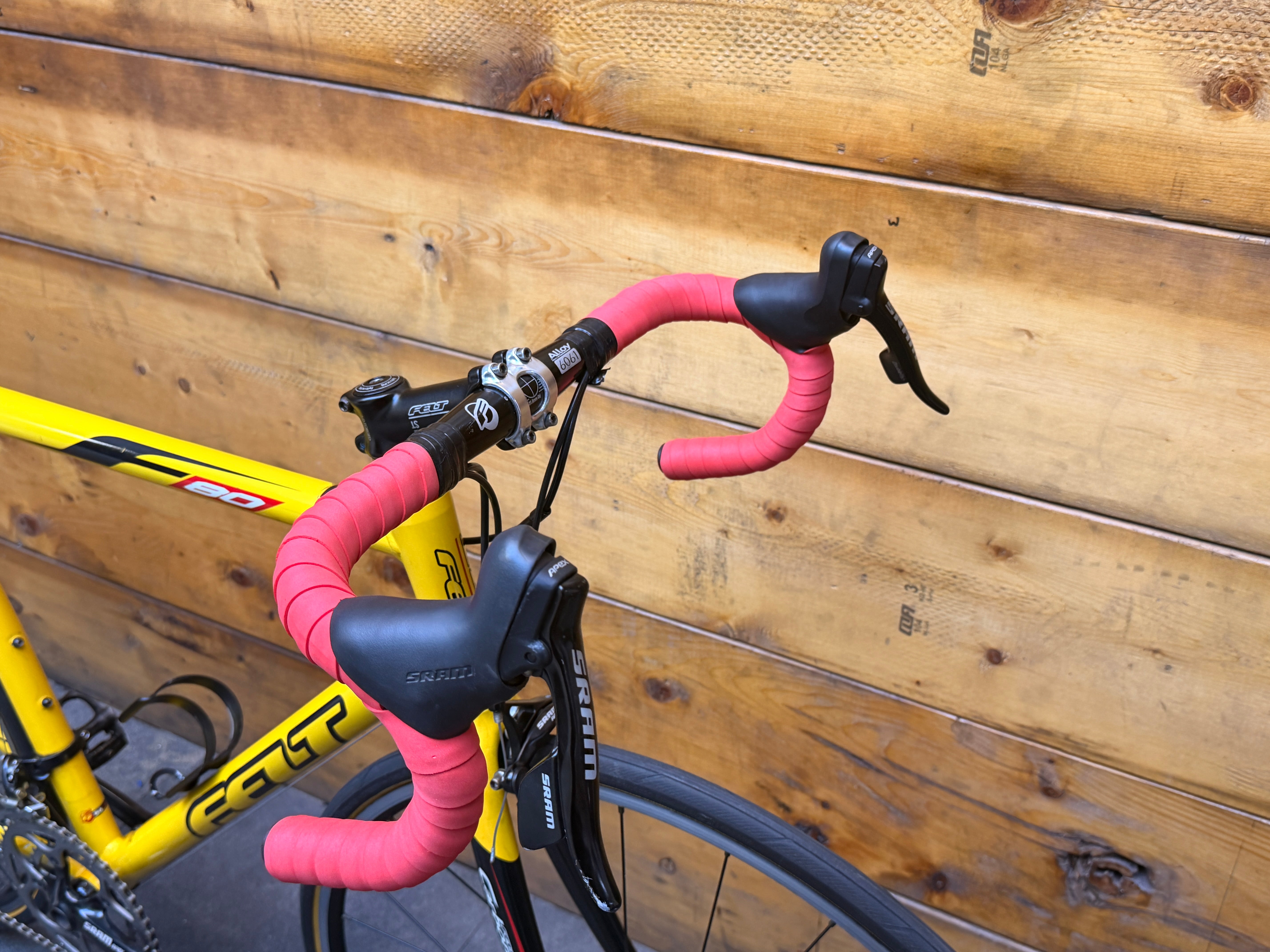 RENT Felt F85 Road Bike