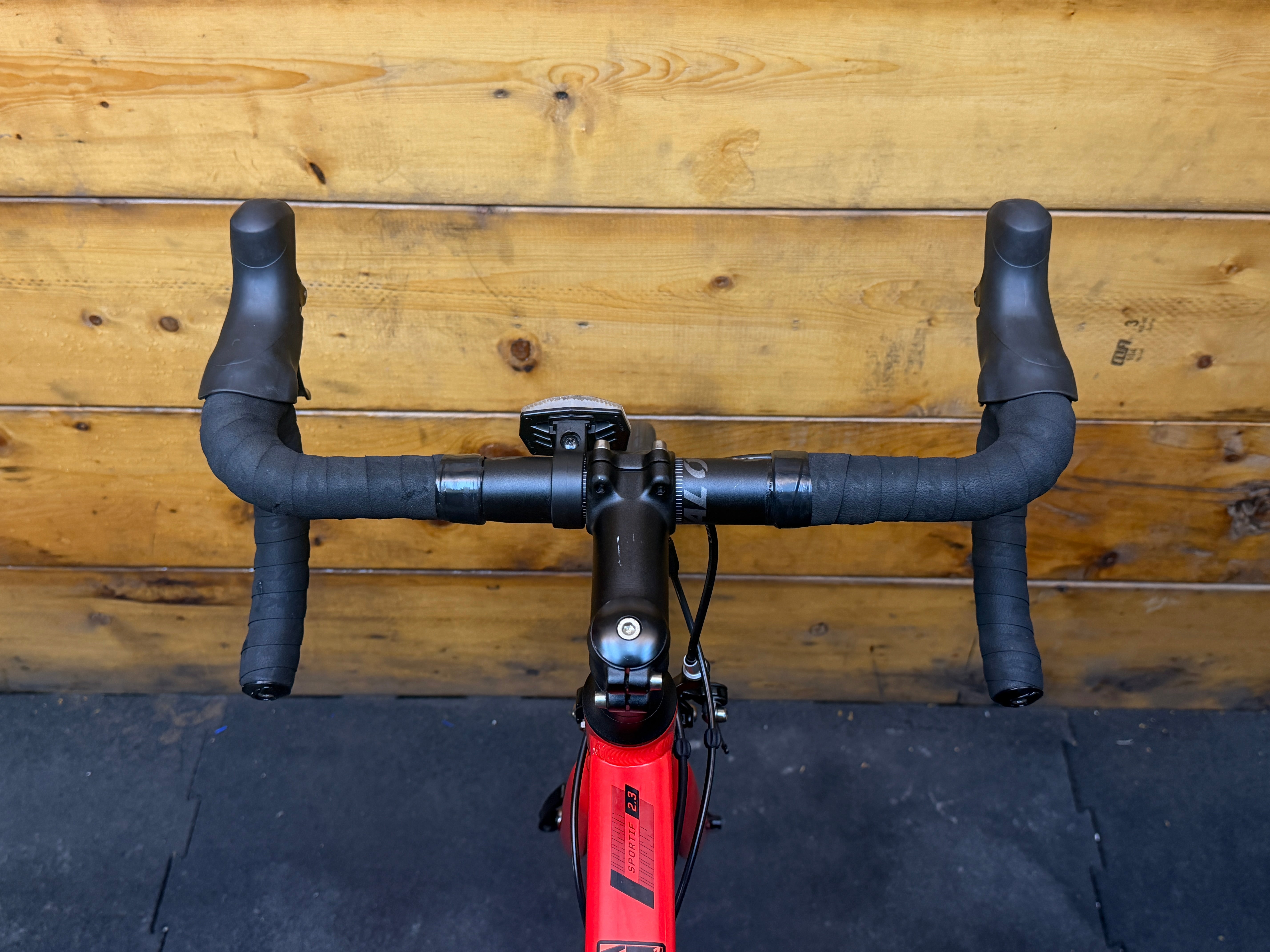 Fuji Sportif 2.3 Road Bike