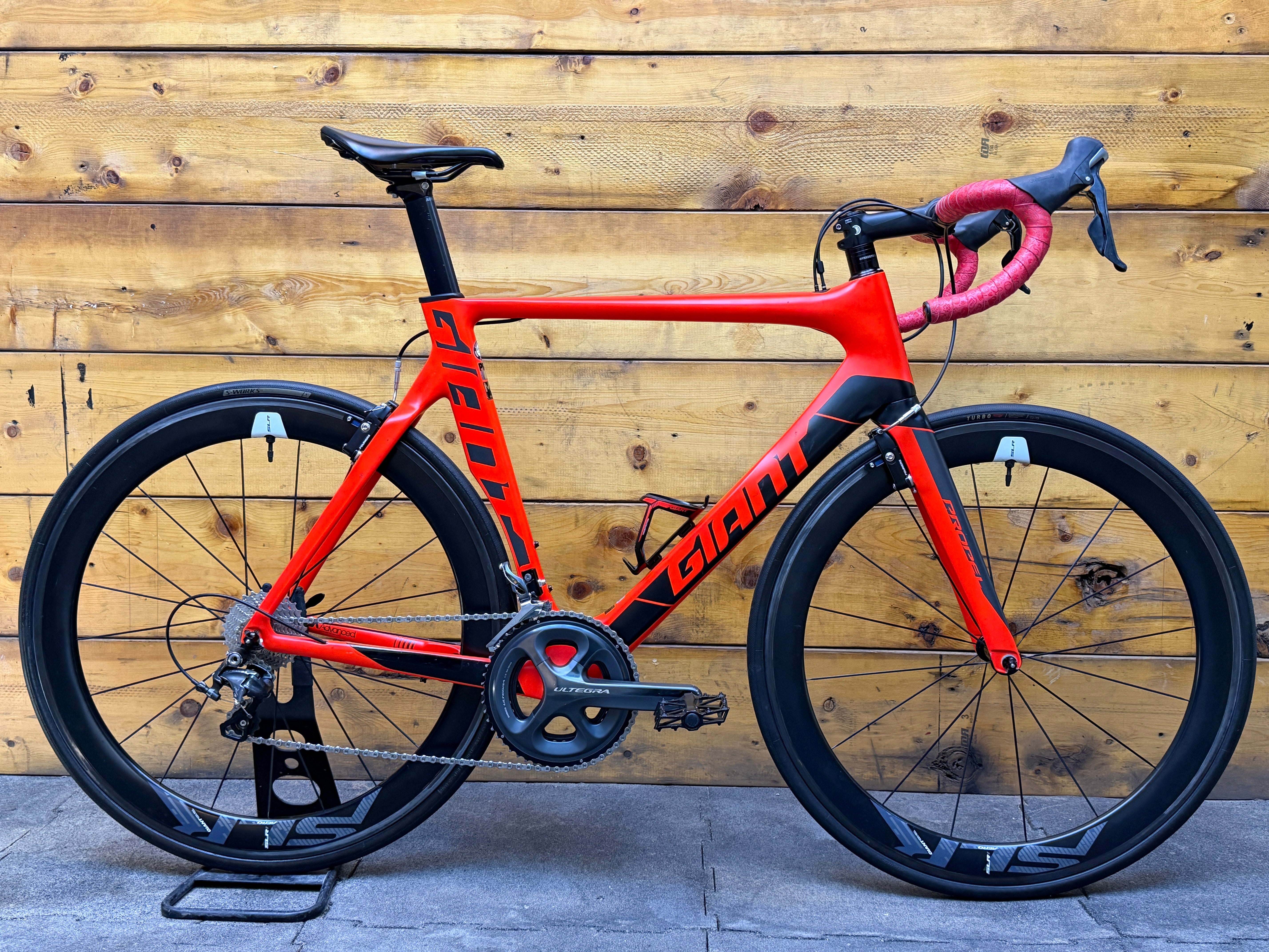 Giant Propel Advanced Pro 1 Road Bike