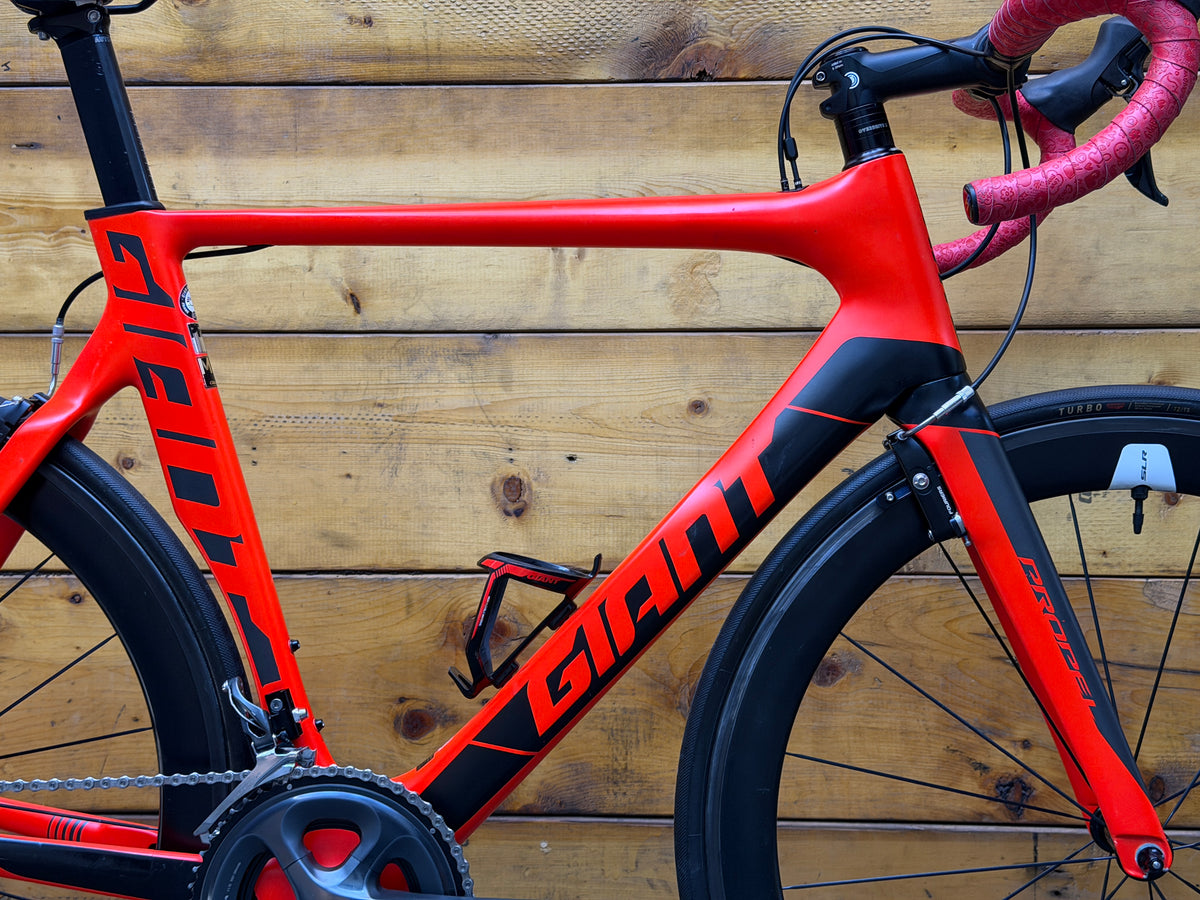 Giant Propel Advanced Pro 1 Road Bike