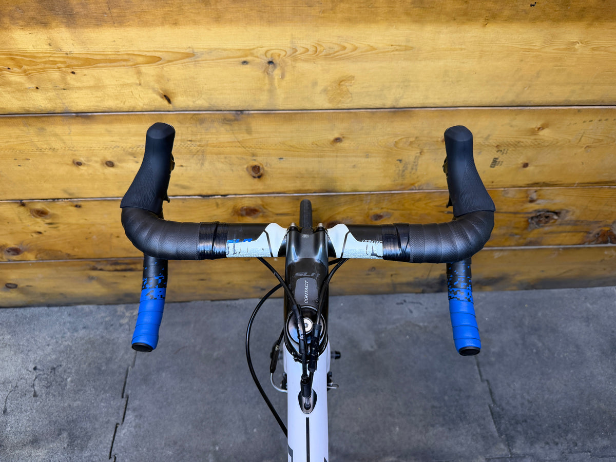 RENT Giant Propel Advanced SL 2 Road Bike