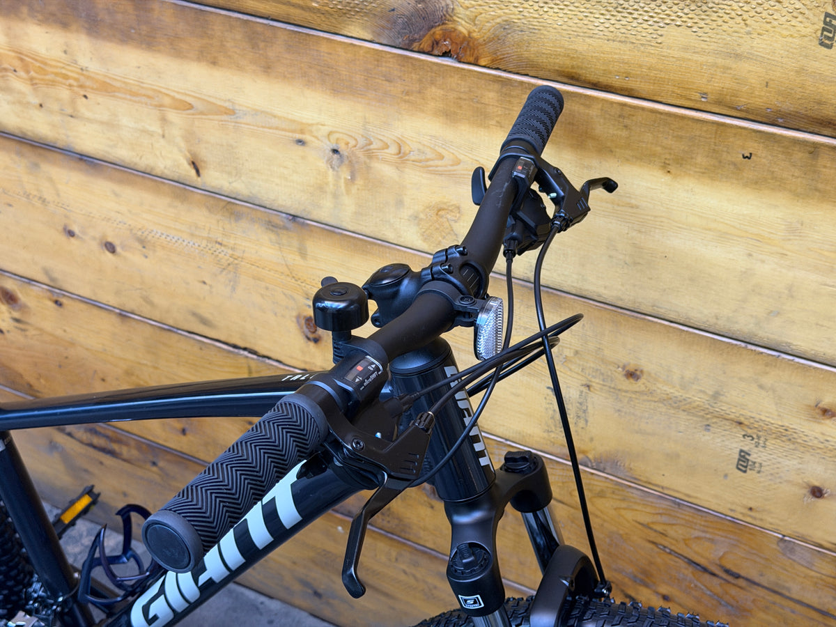Giant Talon 4 Mountain Bike