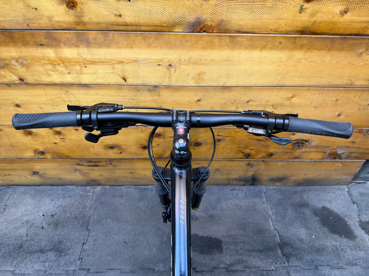 Giant Talon 4 Mountain Bike