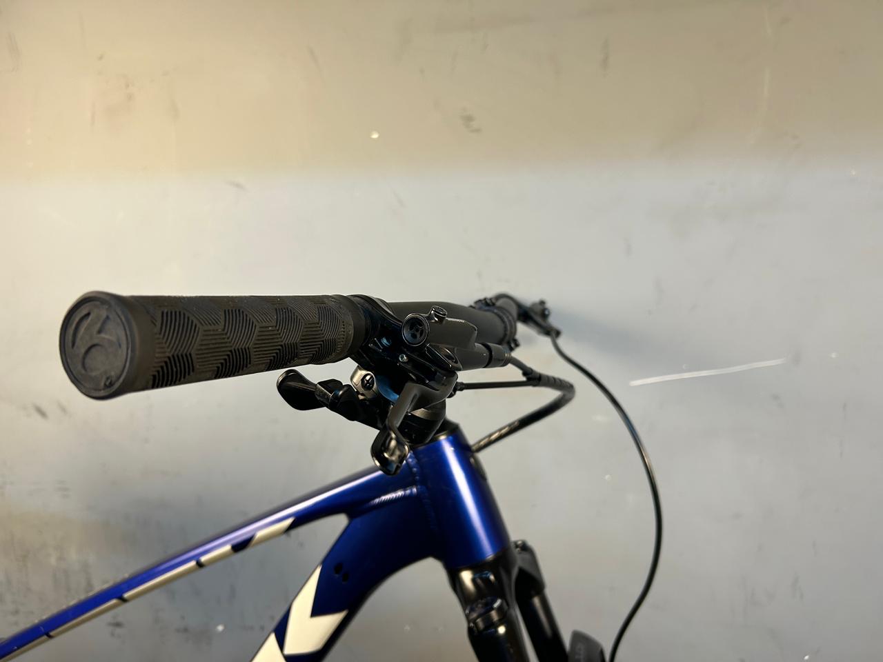 Trek Xcaliber 8 Mountain Bike