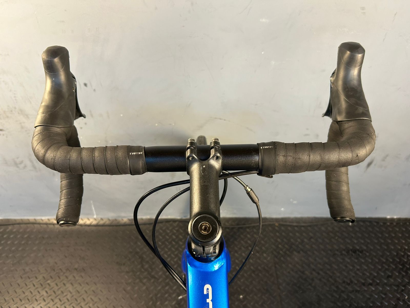 RENT Trek Domane AL3 Road Bike