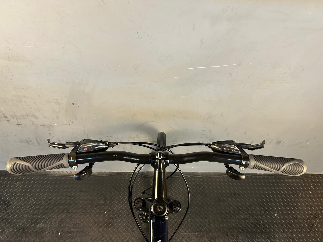 Trek Dual Sport 1 Hybrid Bike