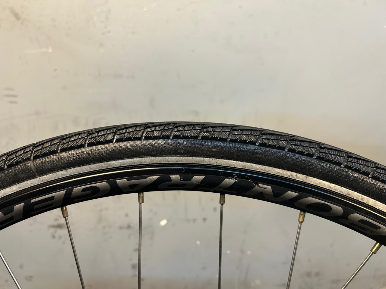Trek FX2 Hybrid Bike