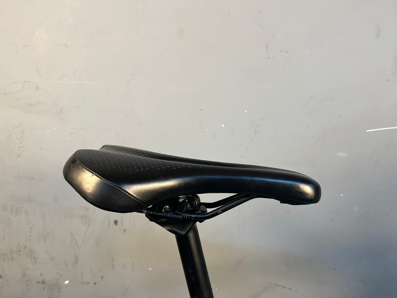 Trek FX2 Hybrid Bike