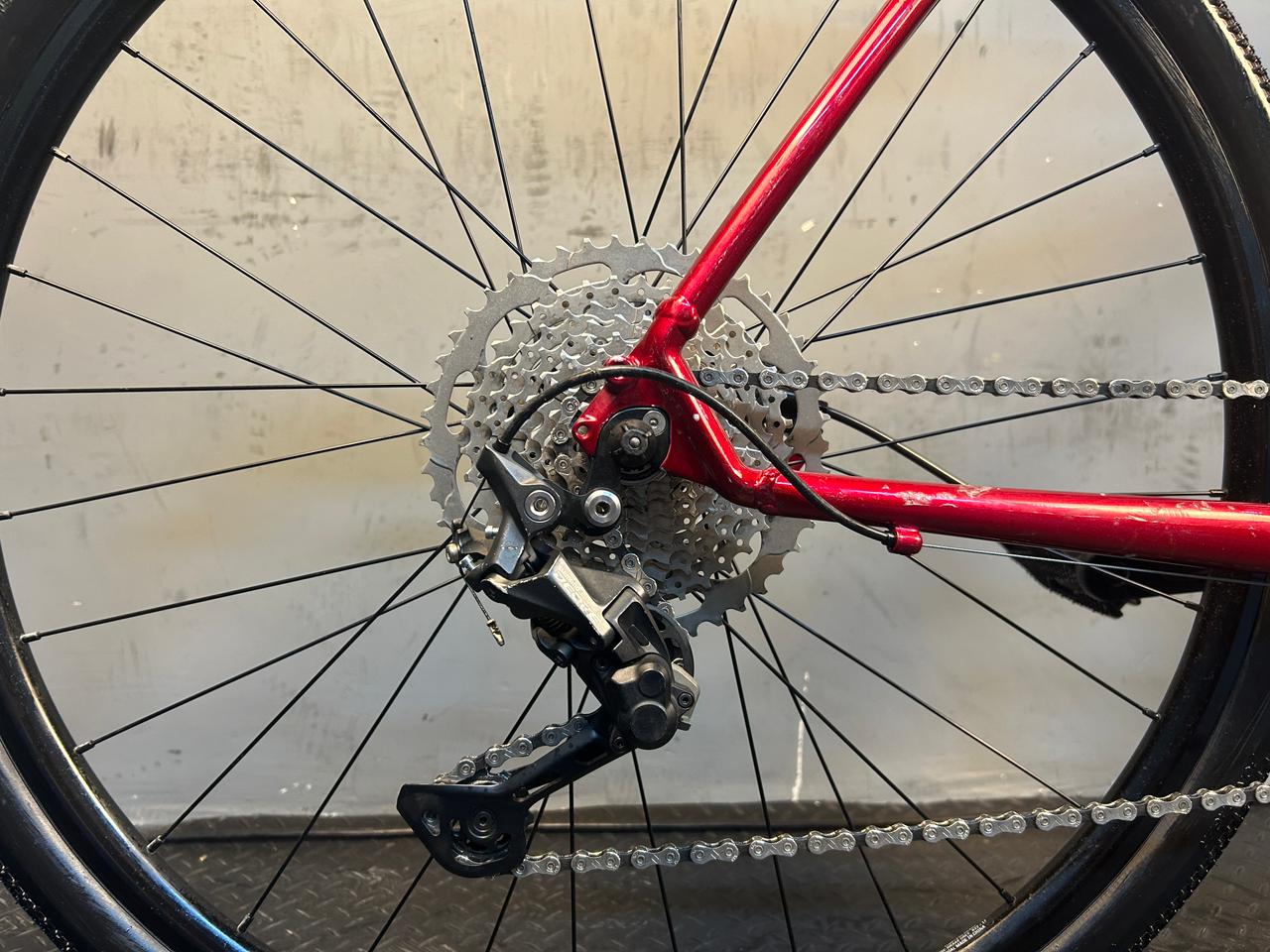 Trek Dual Sport 3 Hybrid Bike