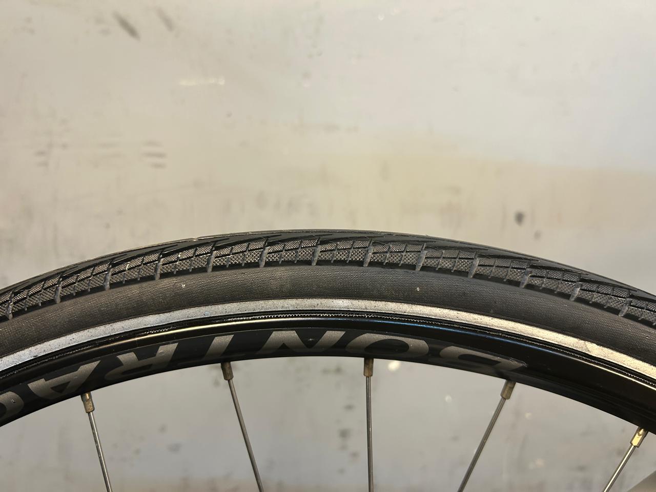 RENT Trek FX2 Hybrid Bike