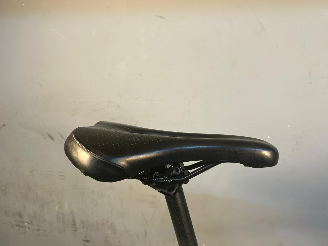 RENT Trek FX2 Hybrid Bike