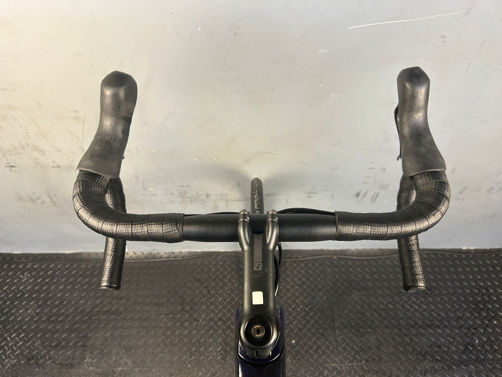 RENT Trek Emonda SL5 Road Bike