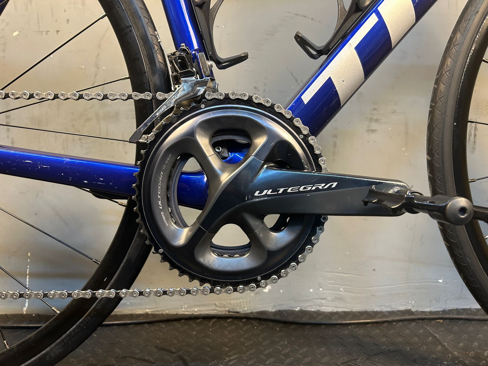 RENT Trek Emonda SL5 Road Bike