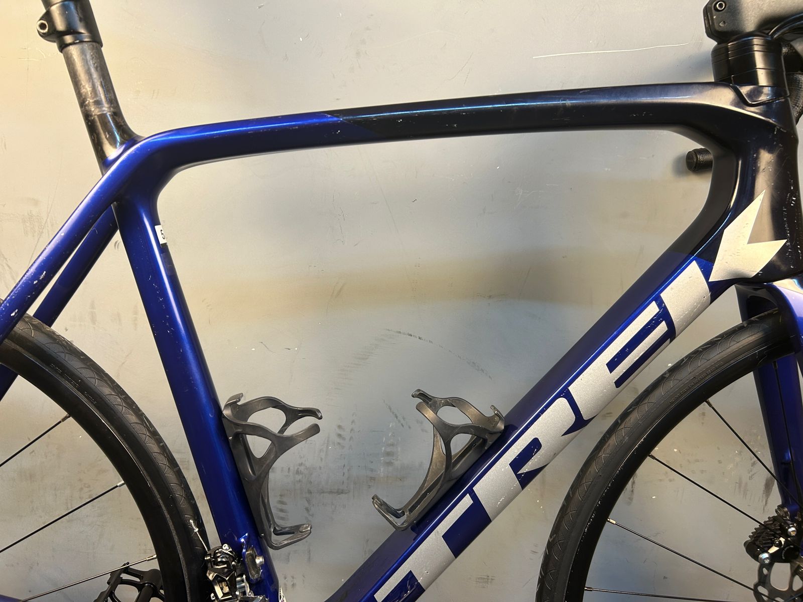 RENT Trek Emonda SL5 Road Bike